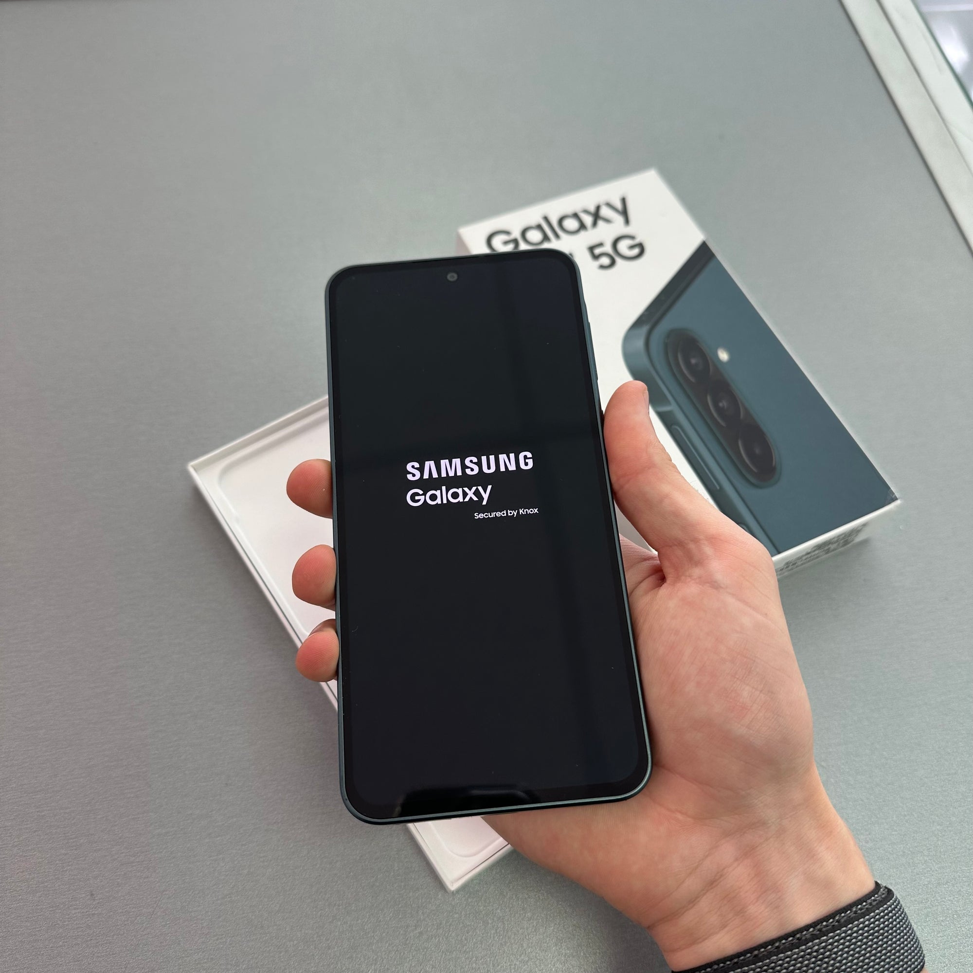 Samsung Galaxy A37 5G Awesome Graygreen 256GB