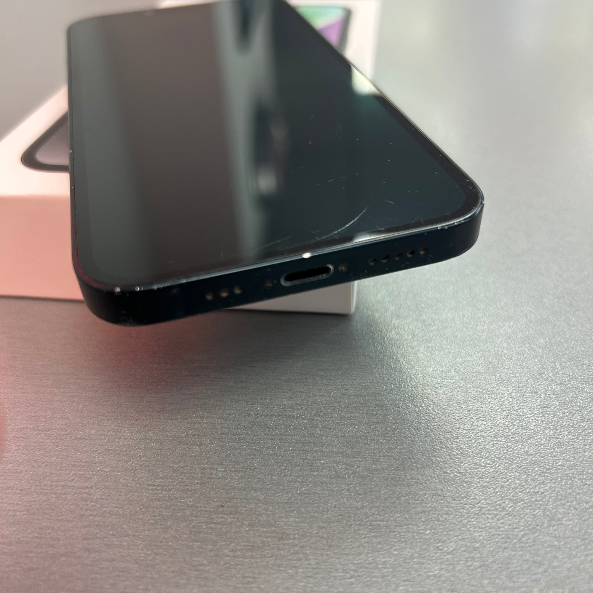 Apple iPhone 14 128GB Midnight - 100% Battery Health