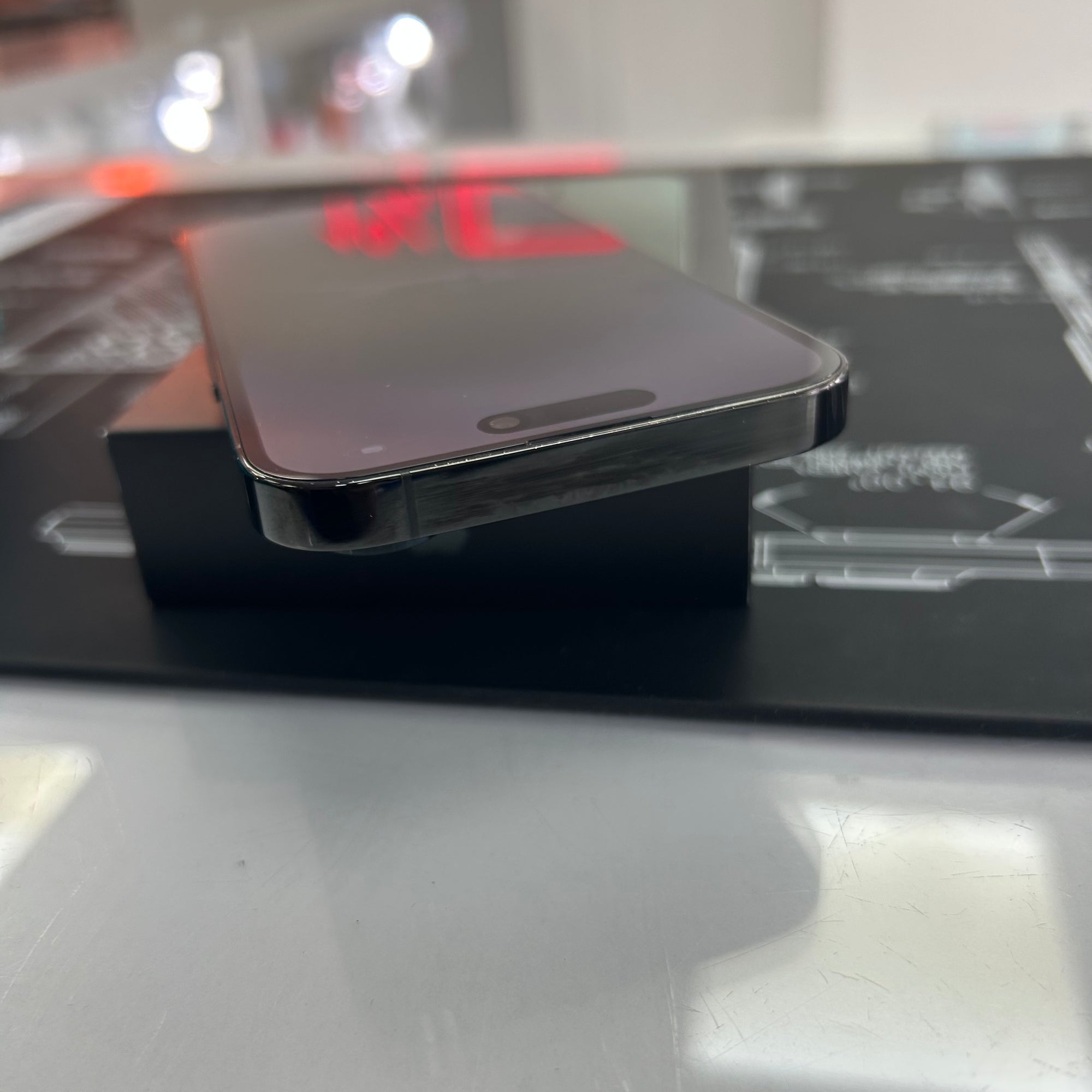 Apple iPhone 14 Pro - Black 128GB &amp; 100% Battery Health