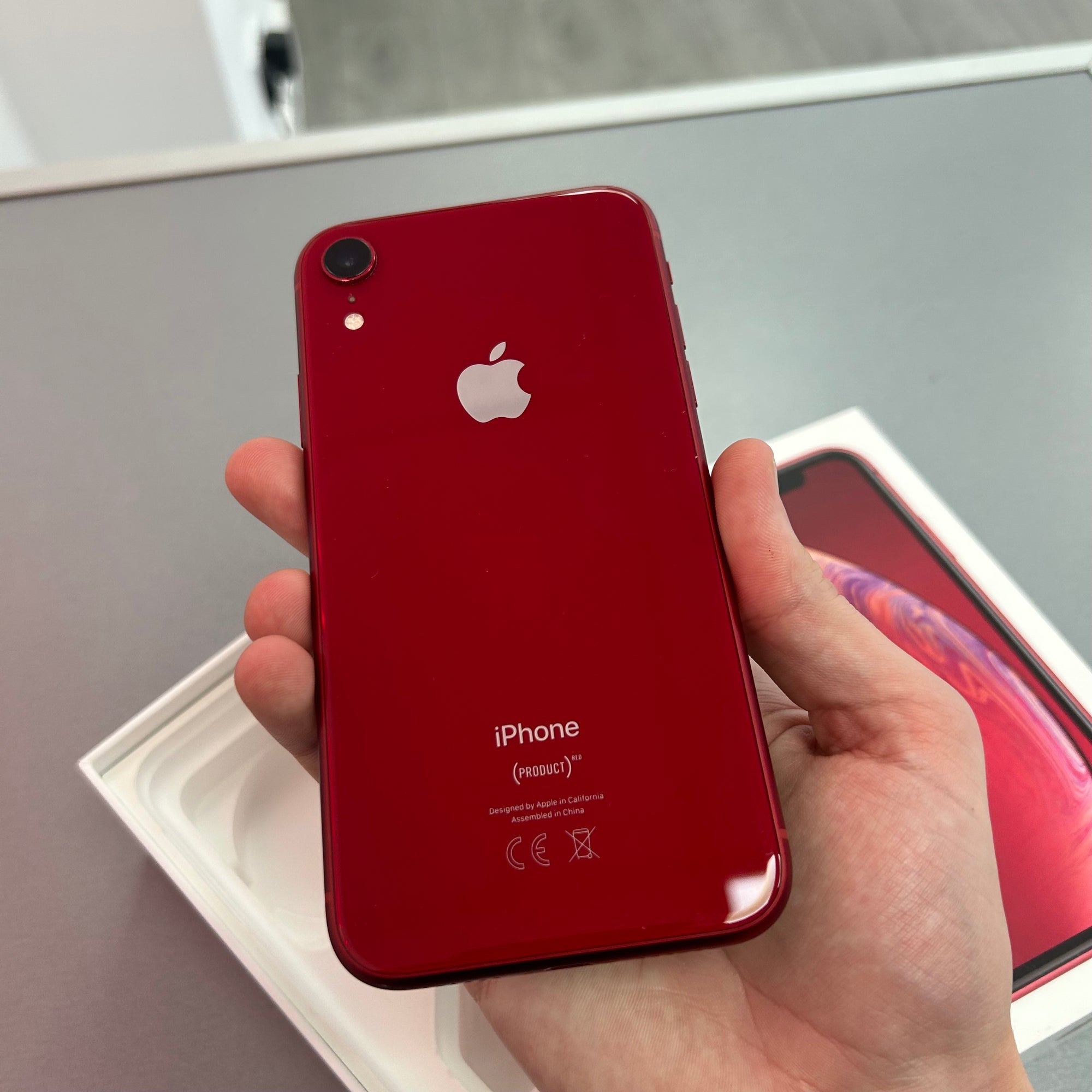 Apple iPhone XR 128GB Product Red 100% Battery Health