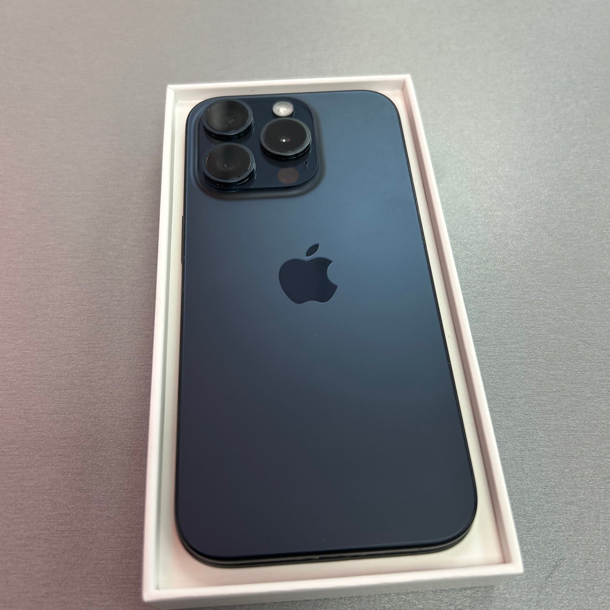 Apple iPhone 15 Pro 128GB - Blue Titanium - 91% Battery