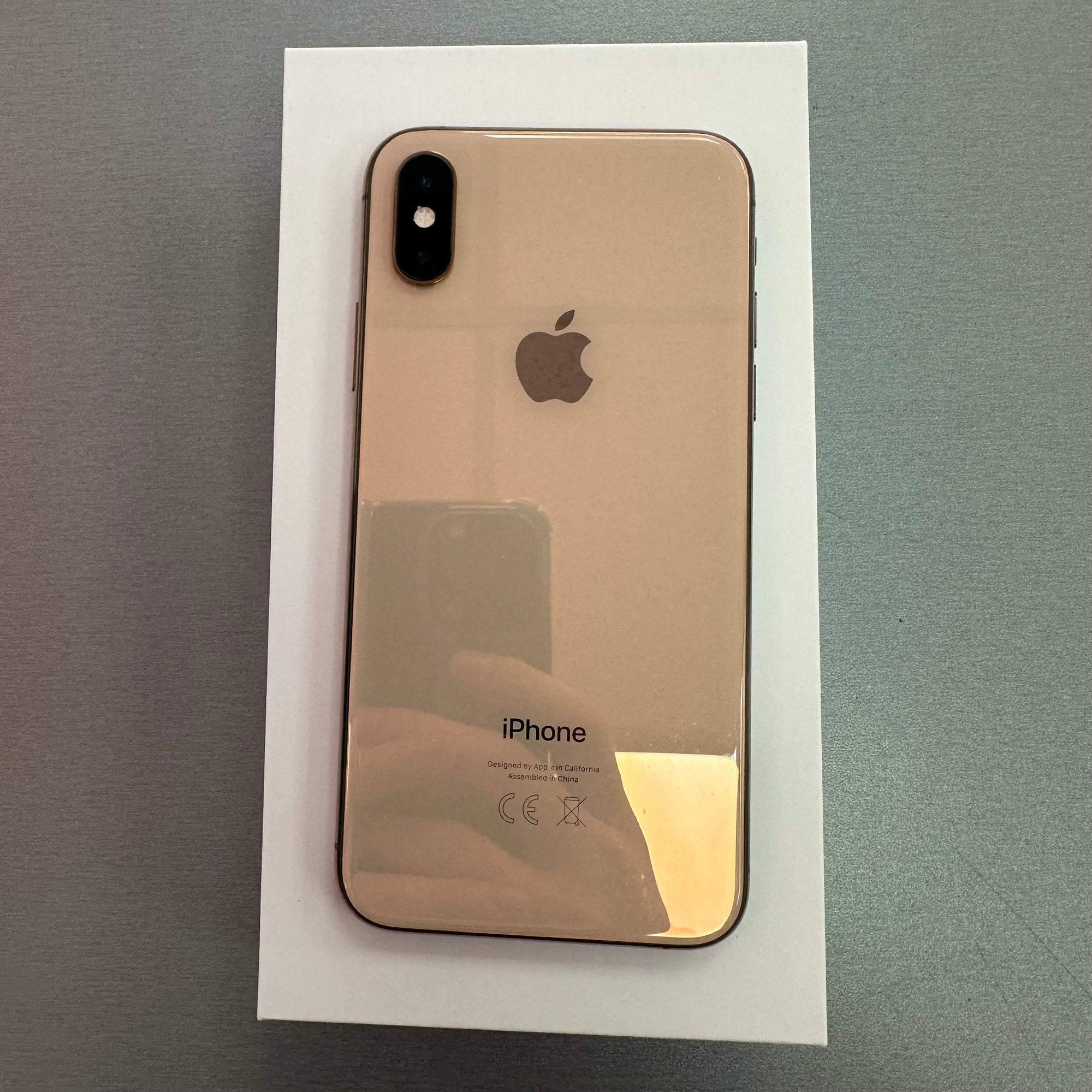 Apple iPhone XS 256GB Gold 100% Batt Health