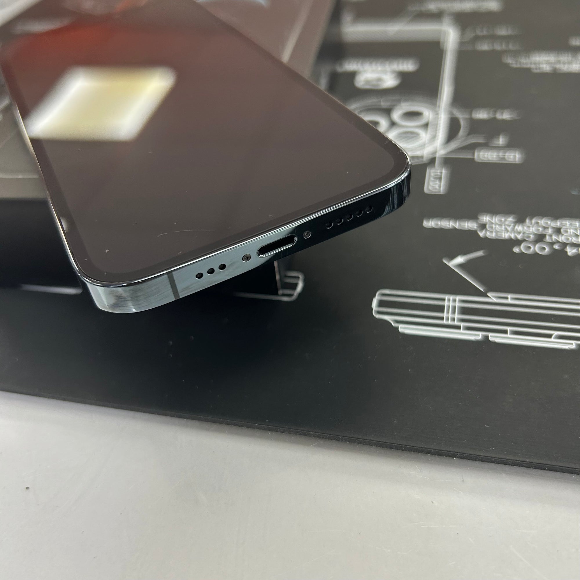 Apple iPhone 12 Pro 256GB Pacific Blue - 100% Battery Health