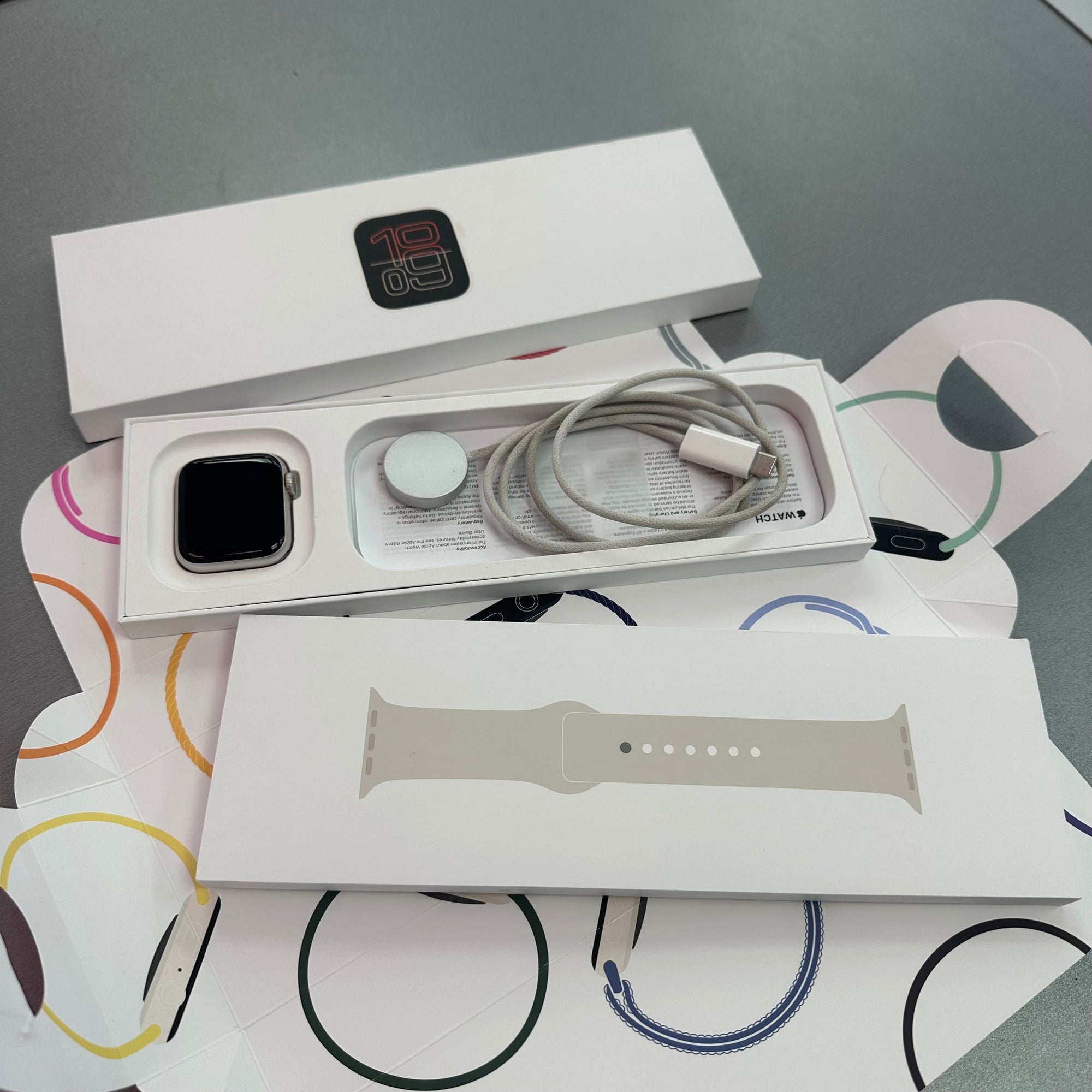 Apple Watch SE 3 40mm 2025 - Starlight Aluminium Case &amp; Starlight Sports Band GPS