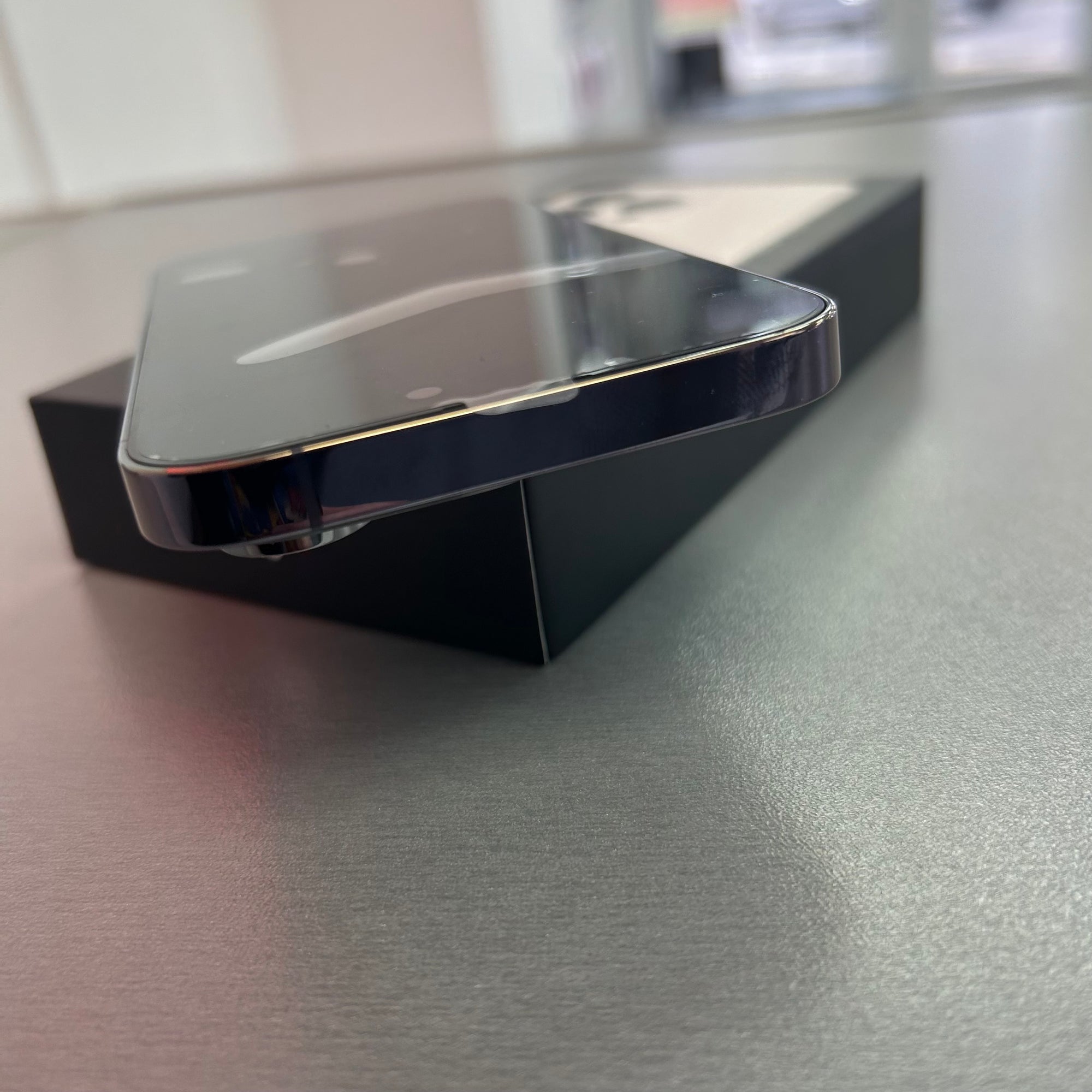 Apple iPhone 14 Pro - Deep Purple 128GB &amp; 100% Battery Health