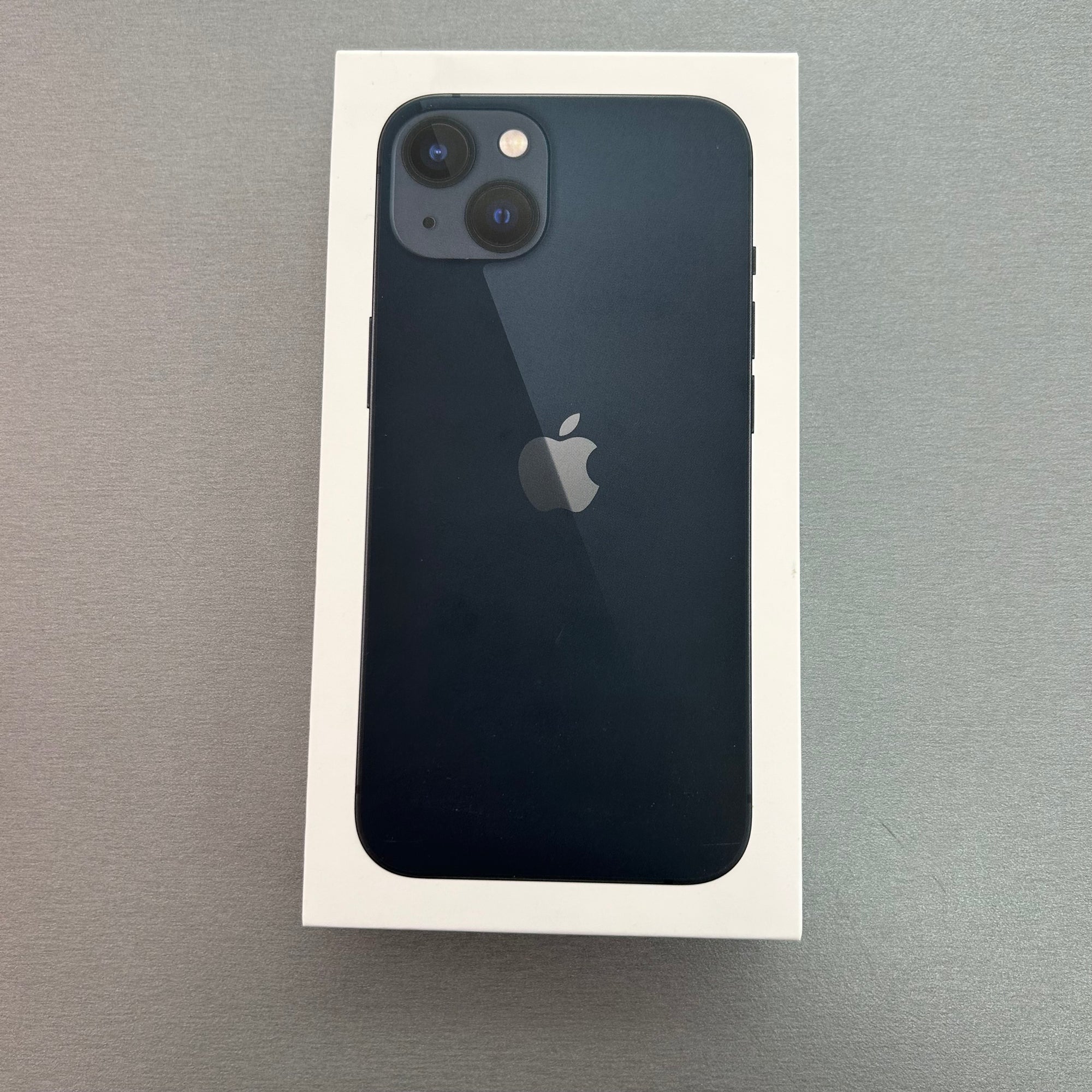 Apple iPhone 13 128GB Midnight - 100% Battery Health