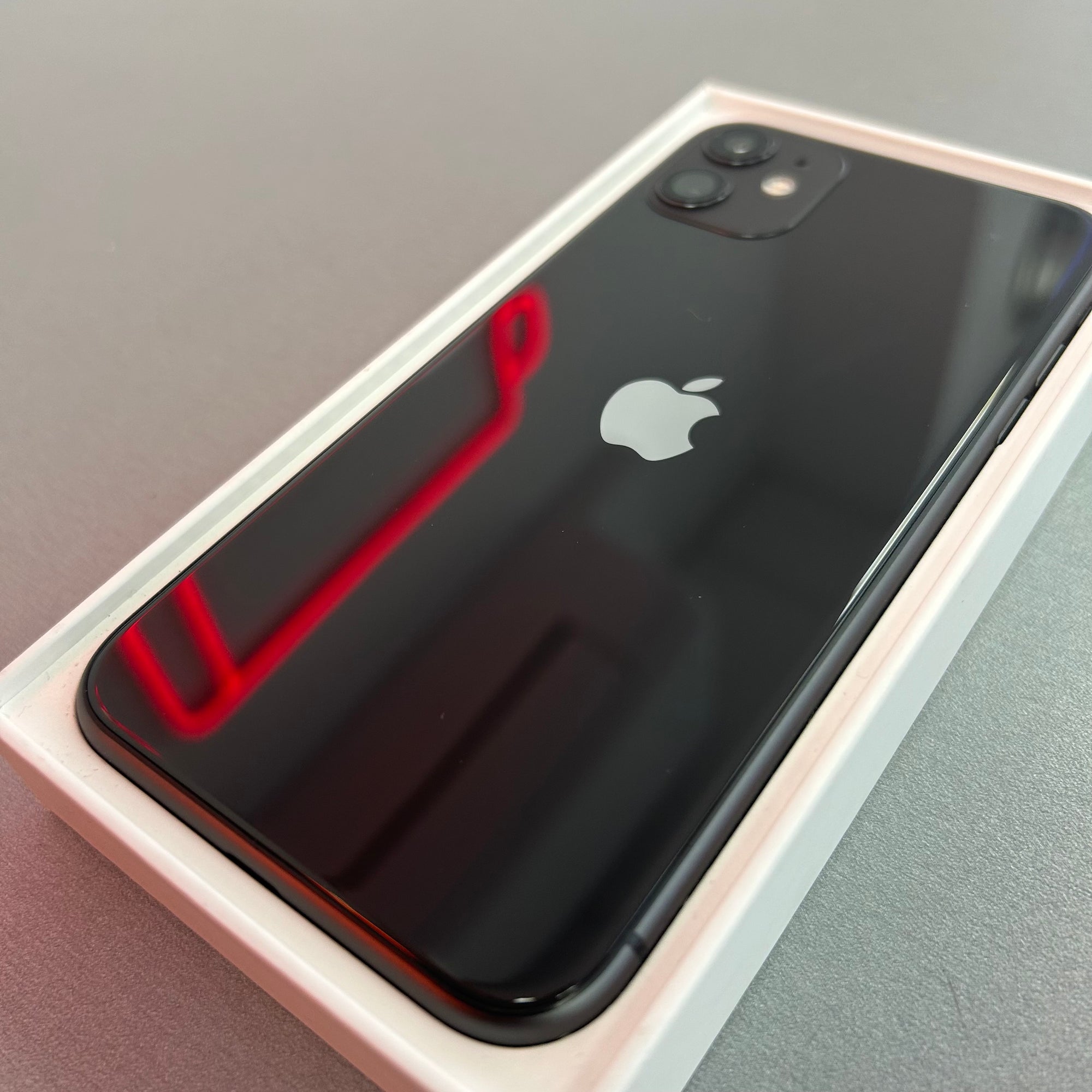 Apple iPhone 11 64GB Black - 100% Battery Health