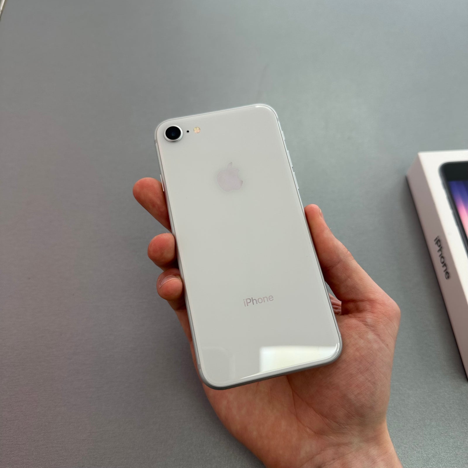 Apple iPhone 8 64GB White - High Battery Health