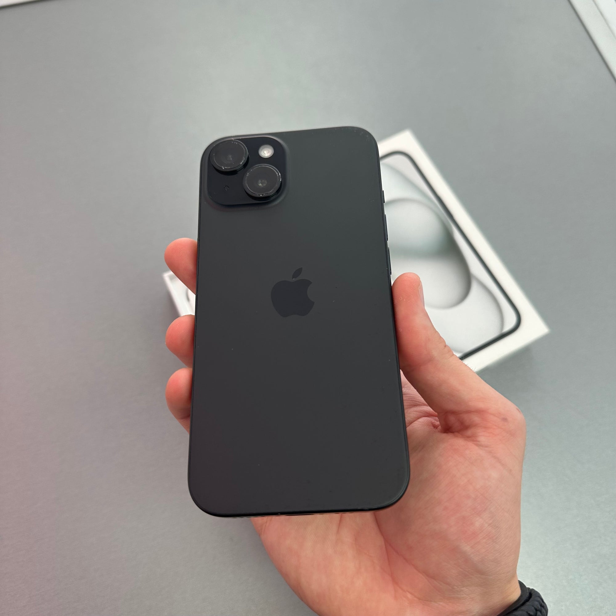 Apple iPhone 15 128GB Black - 92% Battery Health
