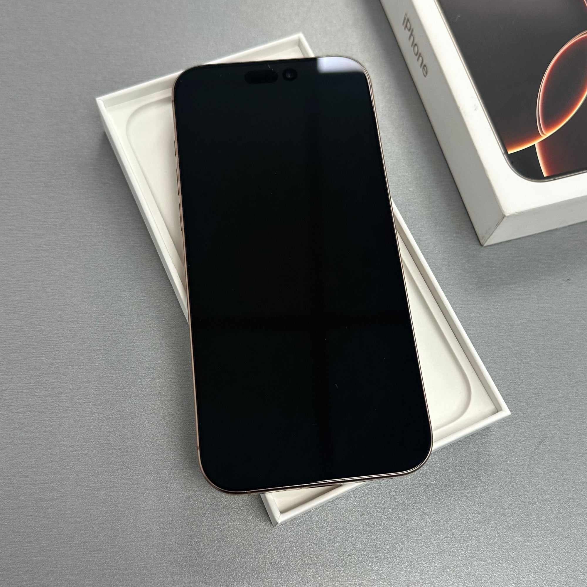 Apple iPhone 16 Pro Max 256GB Desert Titanium - 90% Battery Health