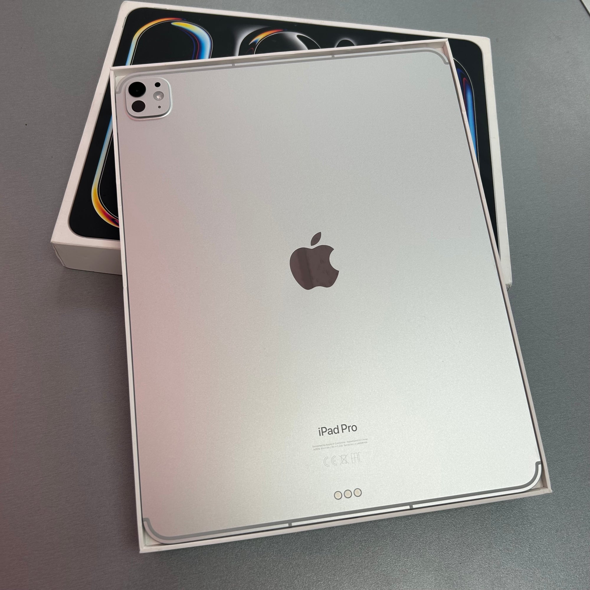 iPad Pro 11インチ M4 256GB 2024 超美品 シルバー Apple iPad Pro 11インチ (M4) Wi-Fi 256GB 2024年春モデル 価格比較