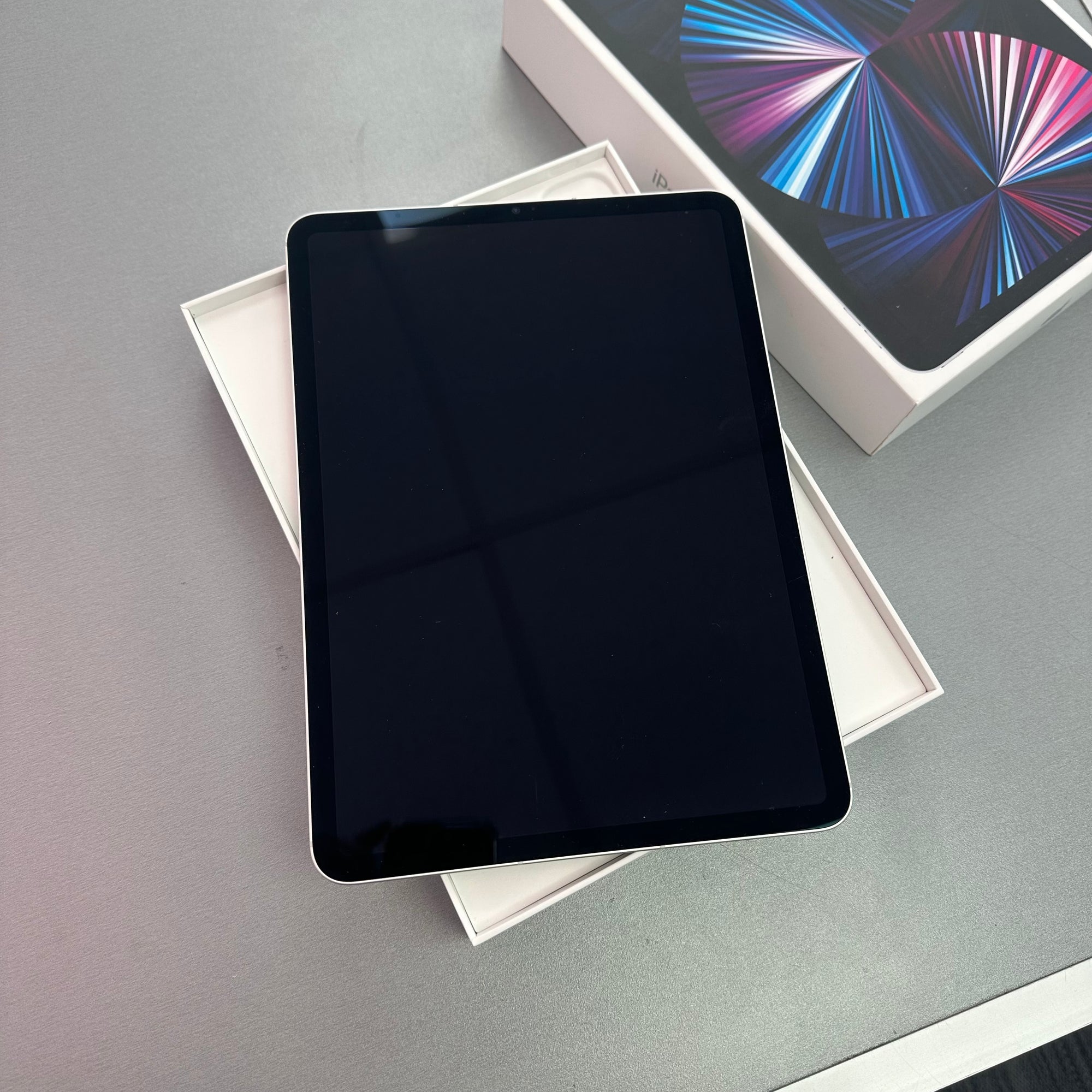 Apple iPad Pro 11 inch 3rd Generation Silver 256GB, Wi-Fi &amp; Cellular