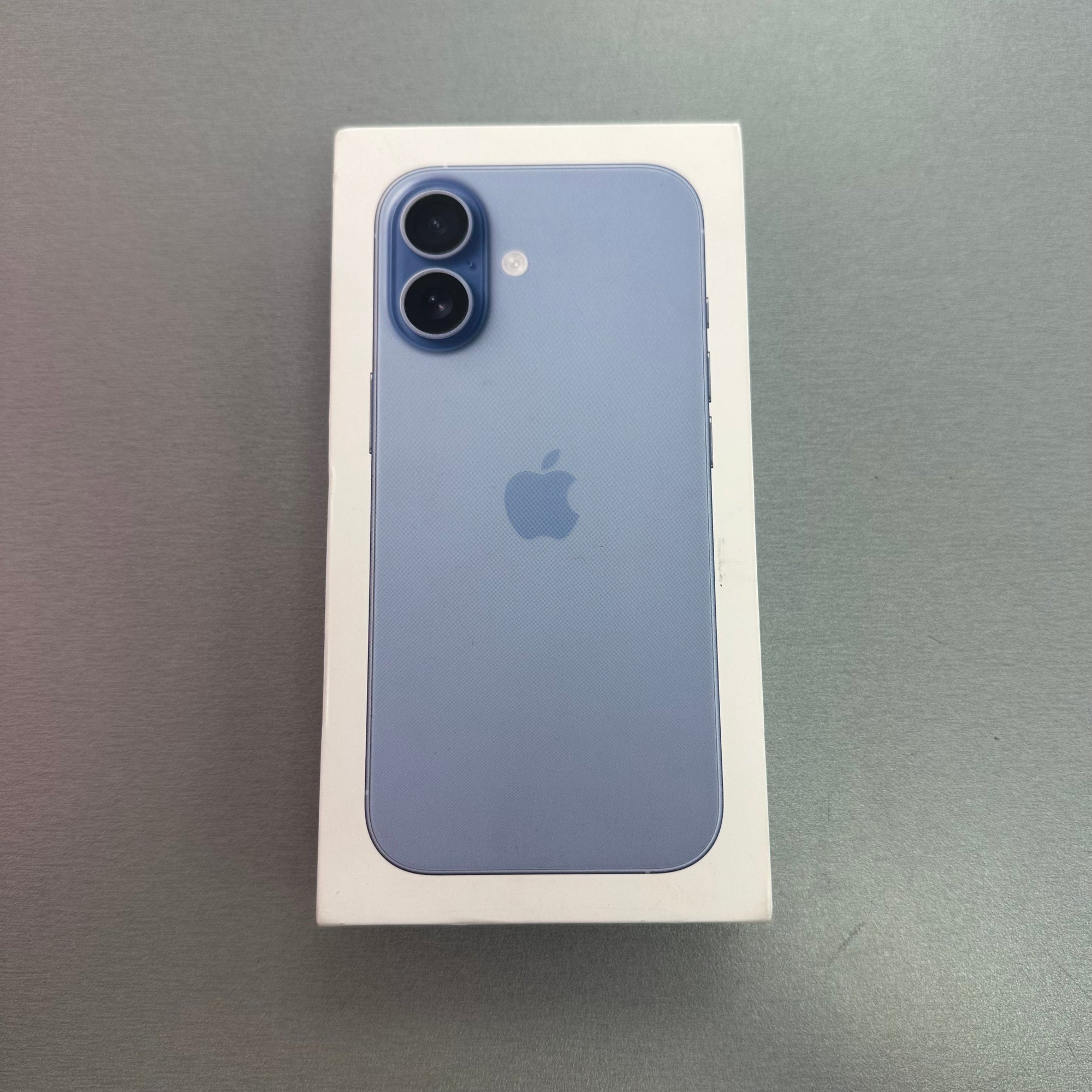 Apple iPhone 17 256GB Mist Blue - Excellent Condition Grade A+