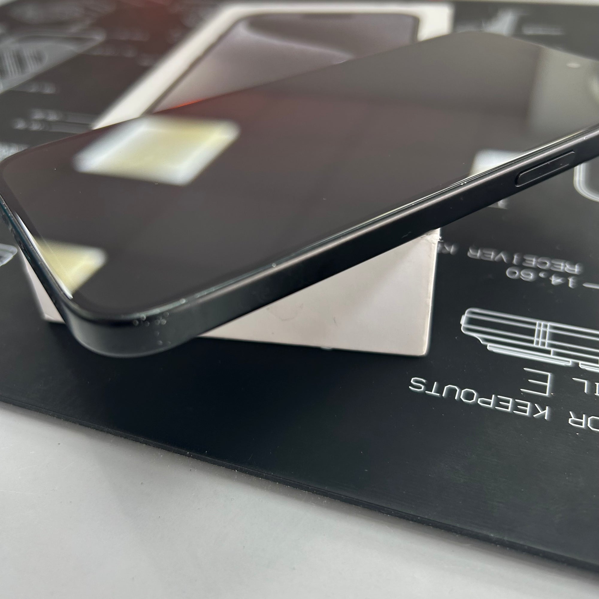 Apple iPhone 15 128GB Black - 90% Battery Health