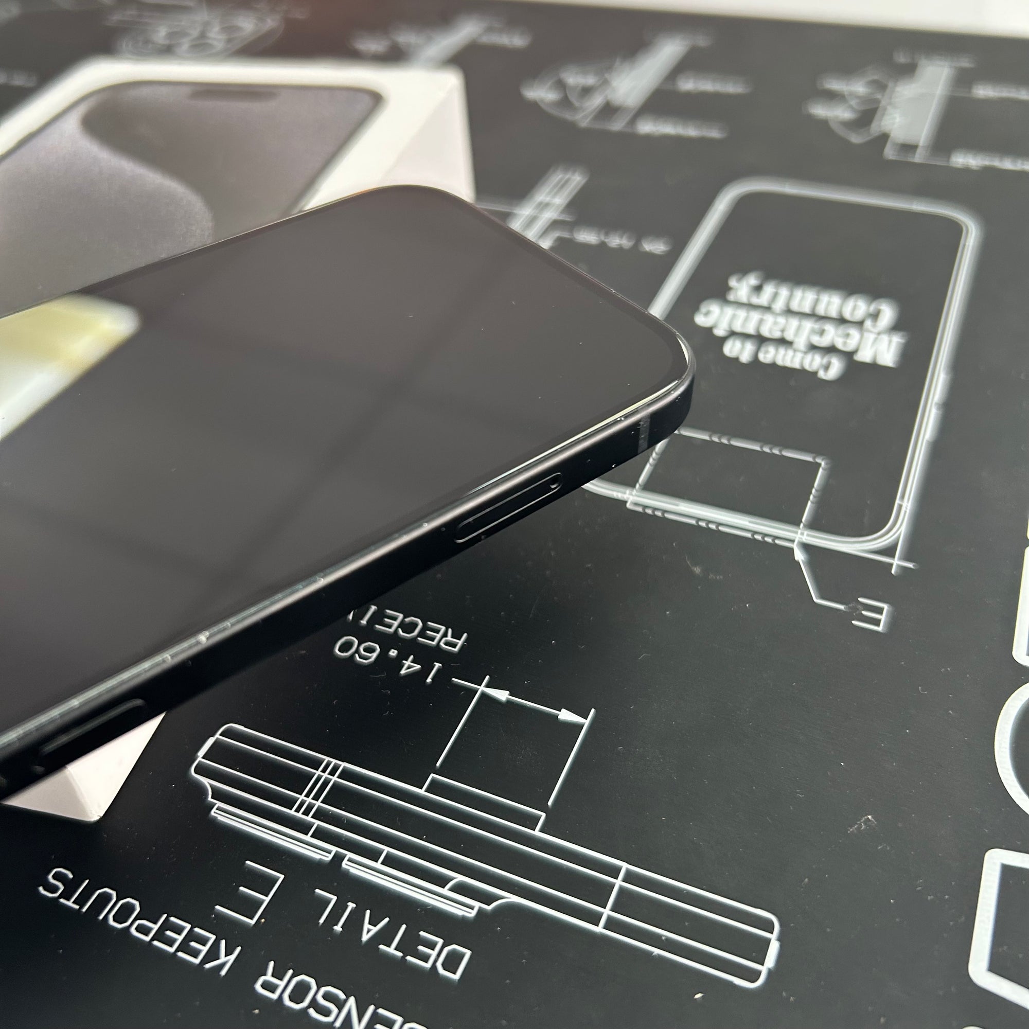 Apple iPhone 15 128GB Black - 90% Battery Health