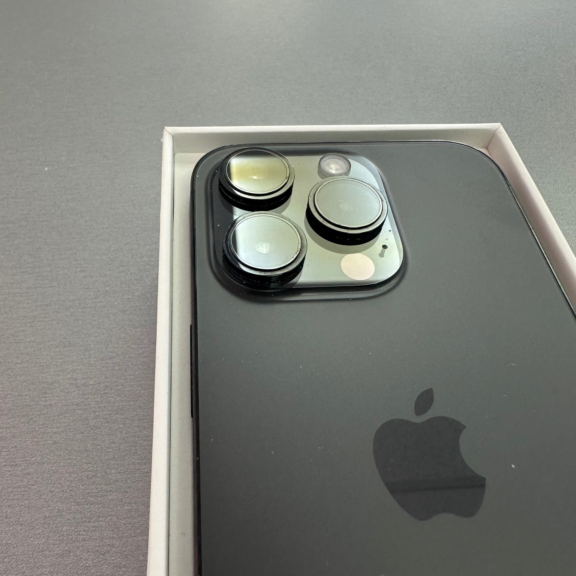 Apple iPhone 14 Pro - Space Black 128GB &amp; 100% Battery Health