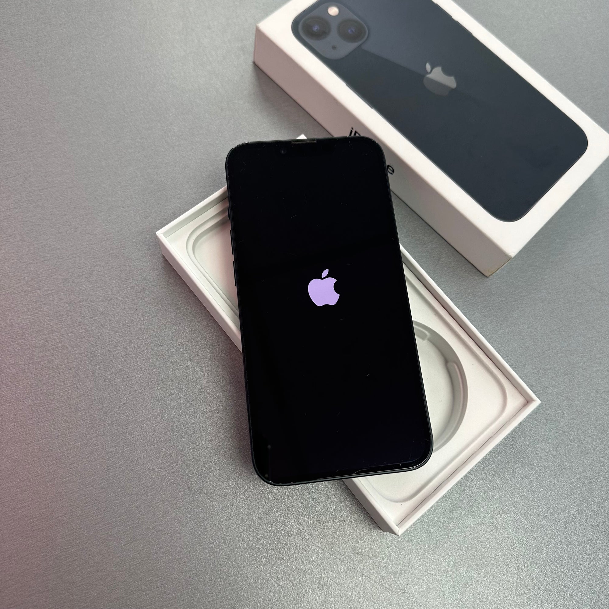 Apple iPhone 14 128GB Midnight - 100% Battery Health Grade C
