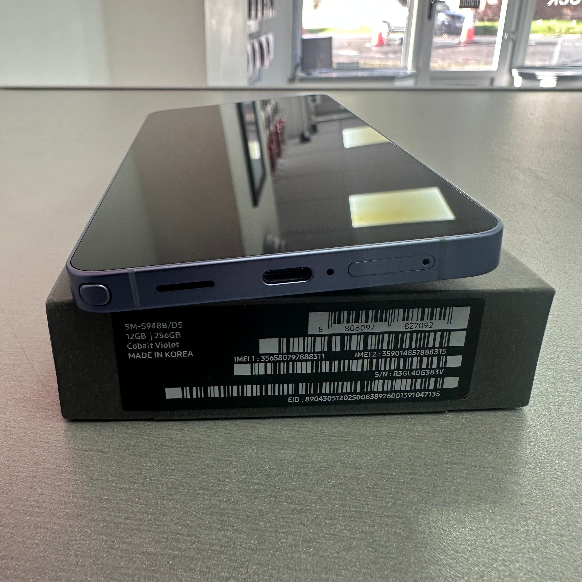Samsung Galaxy S26 Ultra 256GB Violet - Shop Display &amp; 12 Months warranty