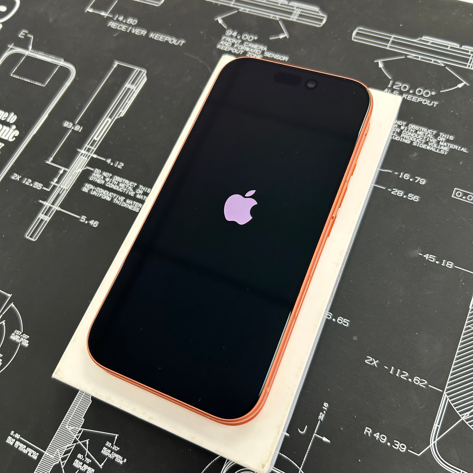 Apple iPhone 17 Pro 256GB Cosmic Orange - 100% Battery Health
