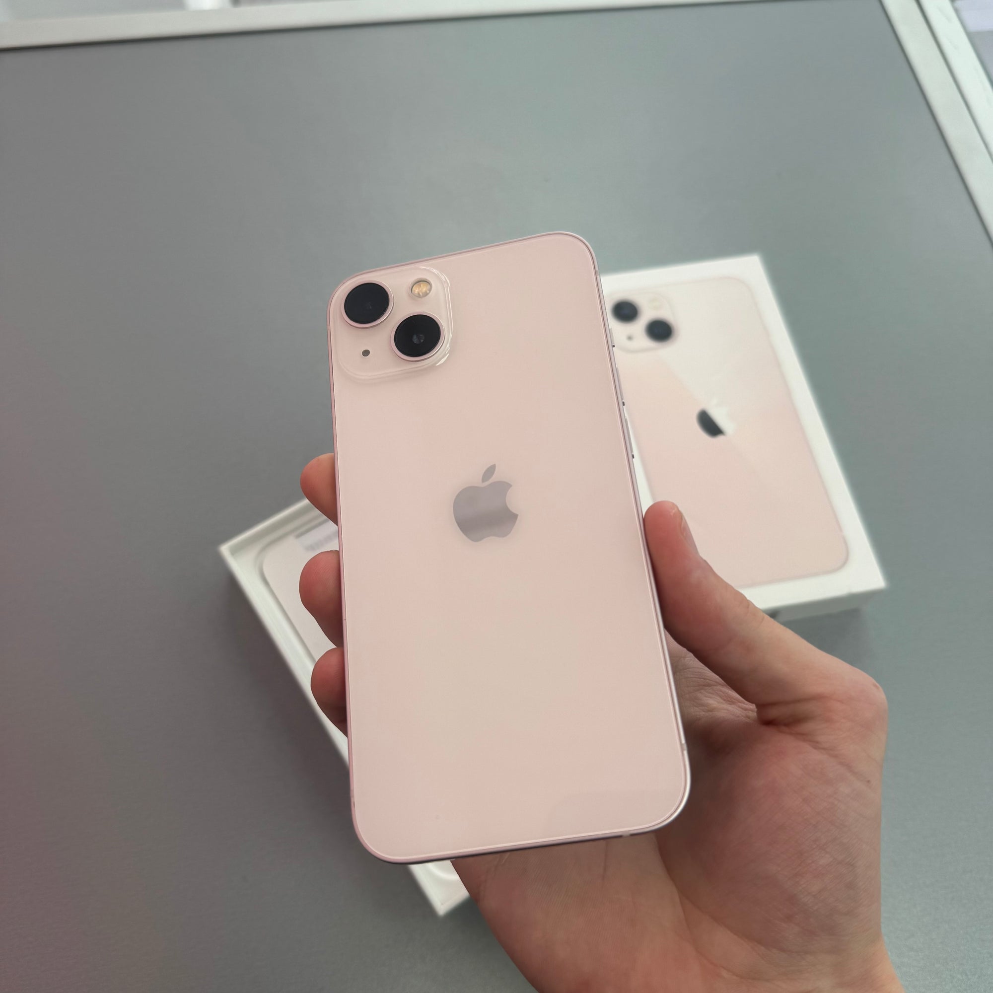 Apple iPhone 13 256GB Pink 92% Battery Health - High Storage Model