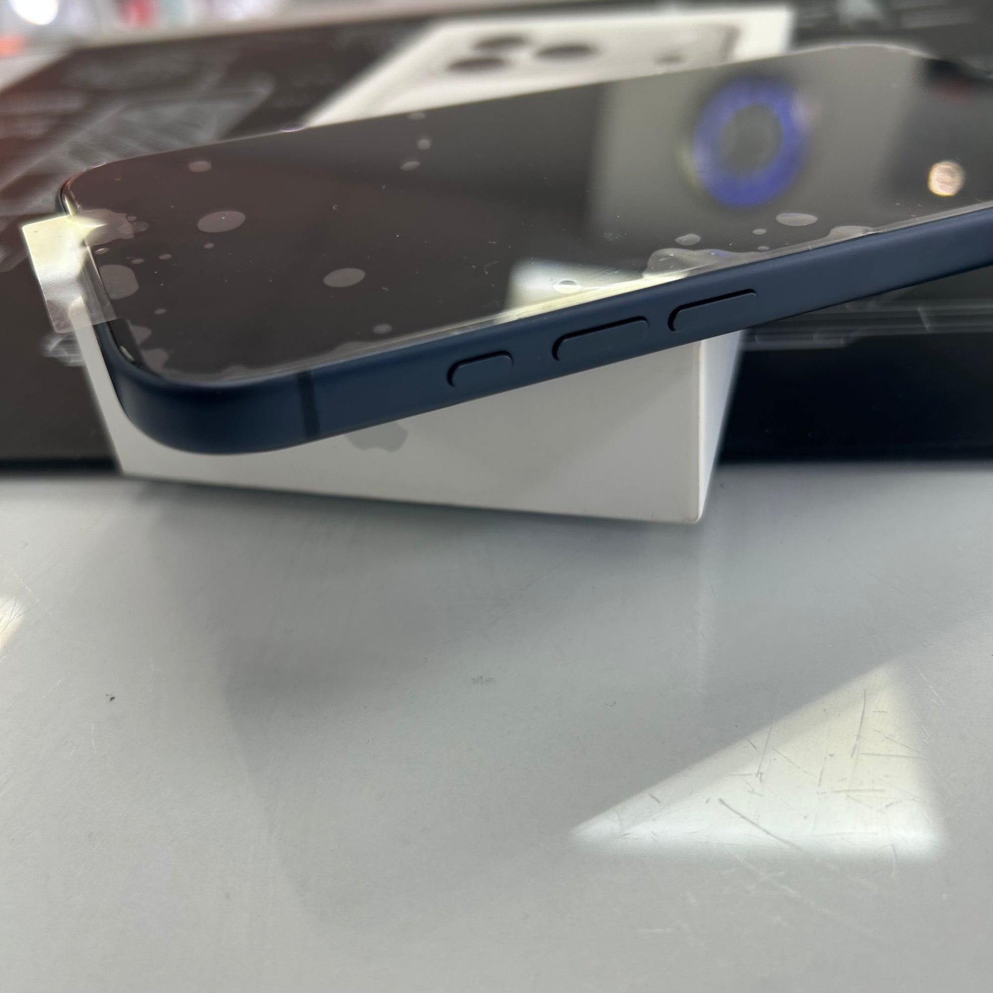 Apple iPhone 17 Pro 256GB Deep Blue 100% Battery Health
