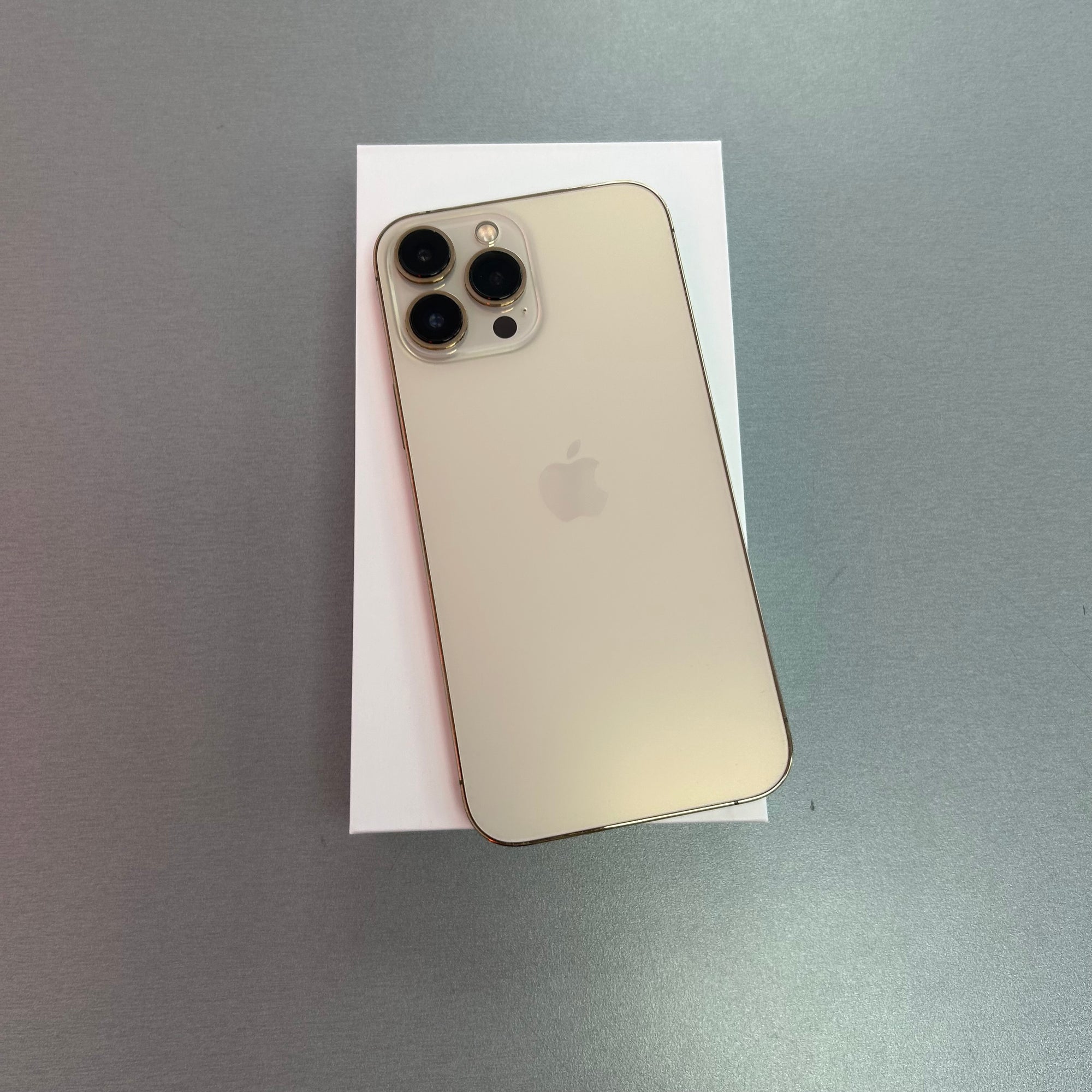 Apple iPhone 13 Pro Max 128GB Gold - 100% Battery Health