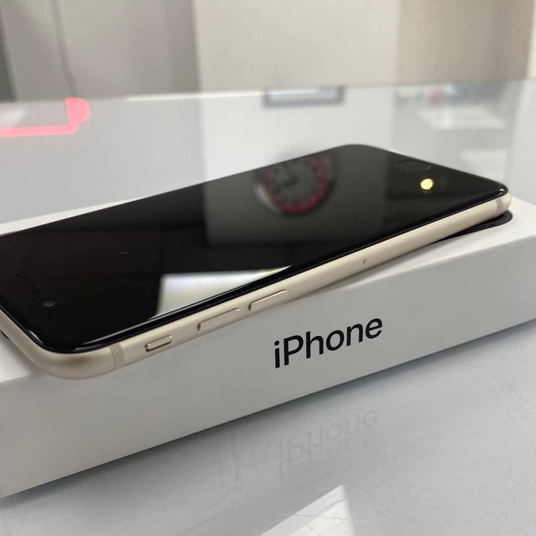 Apple iPhone SE 2022 64GB Starlight 3rd Generation