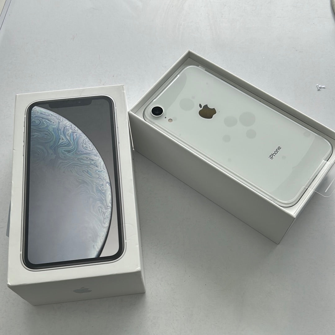 Apple iPhone XR White 64GB - 89% Battery Health
