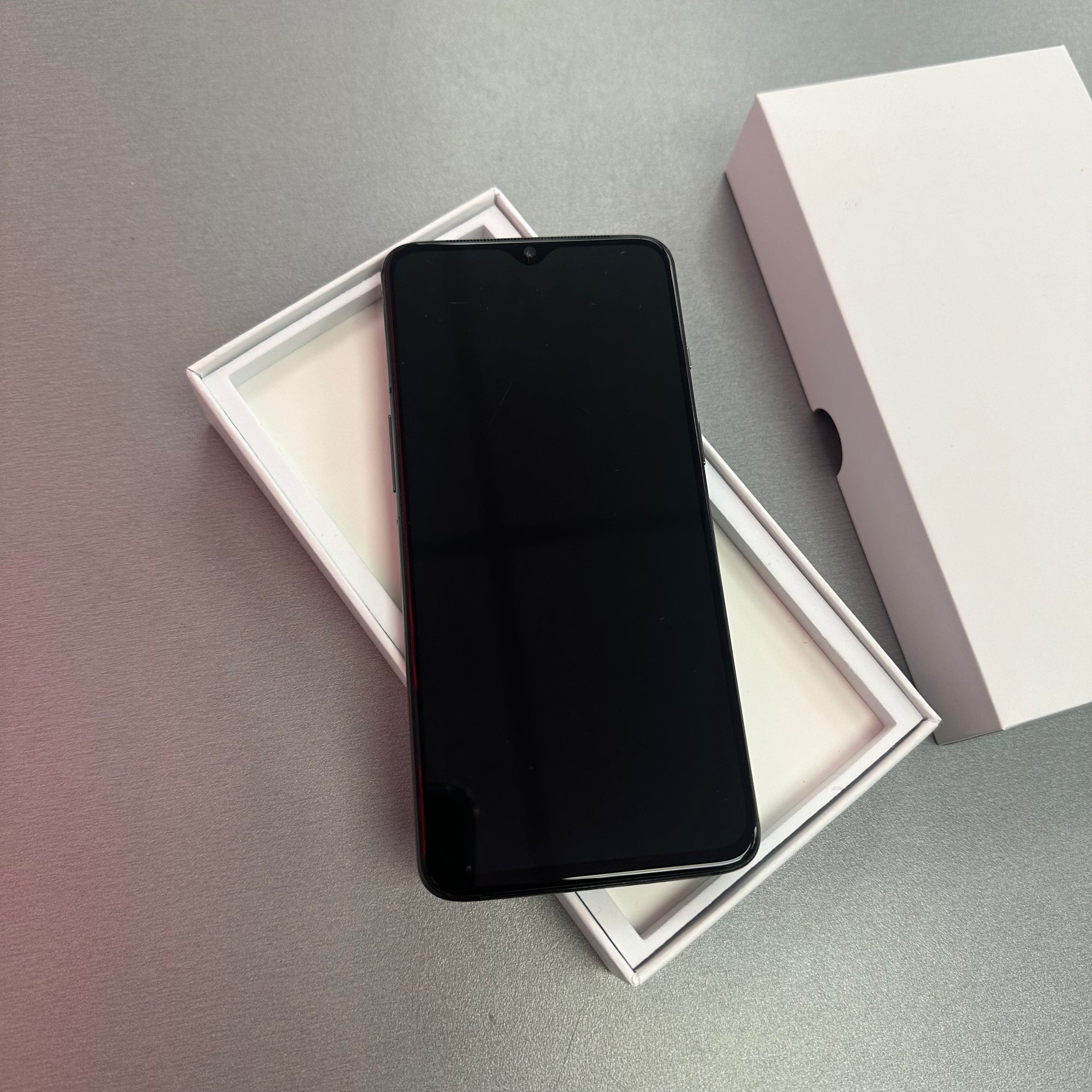 OnePlus 7 128GB - Great Performance Cheap Android