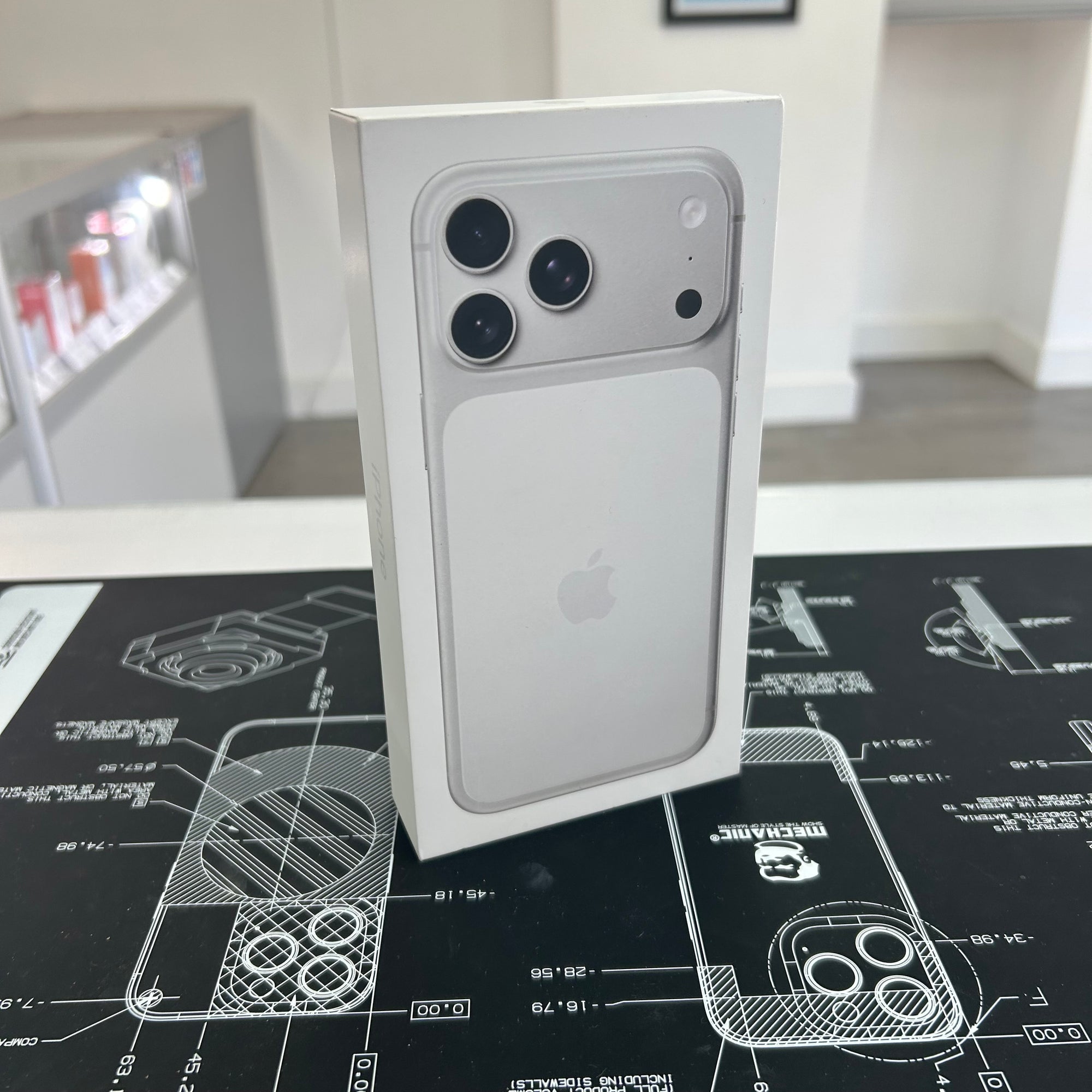 Apple iPhone 17 Pro Max 256GB Silver Brand New Sealed