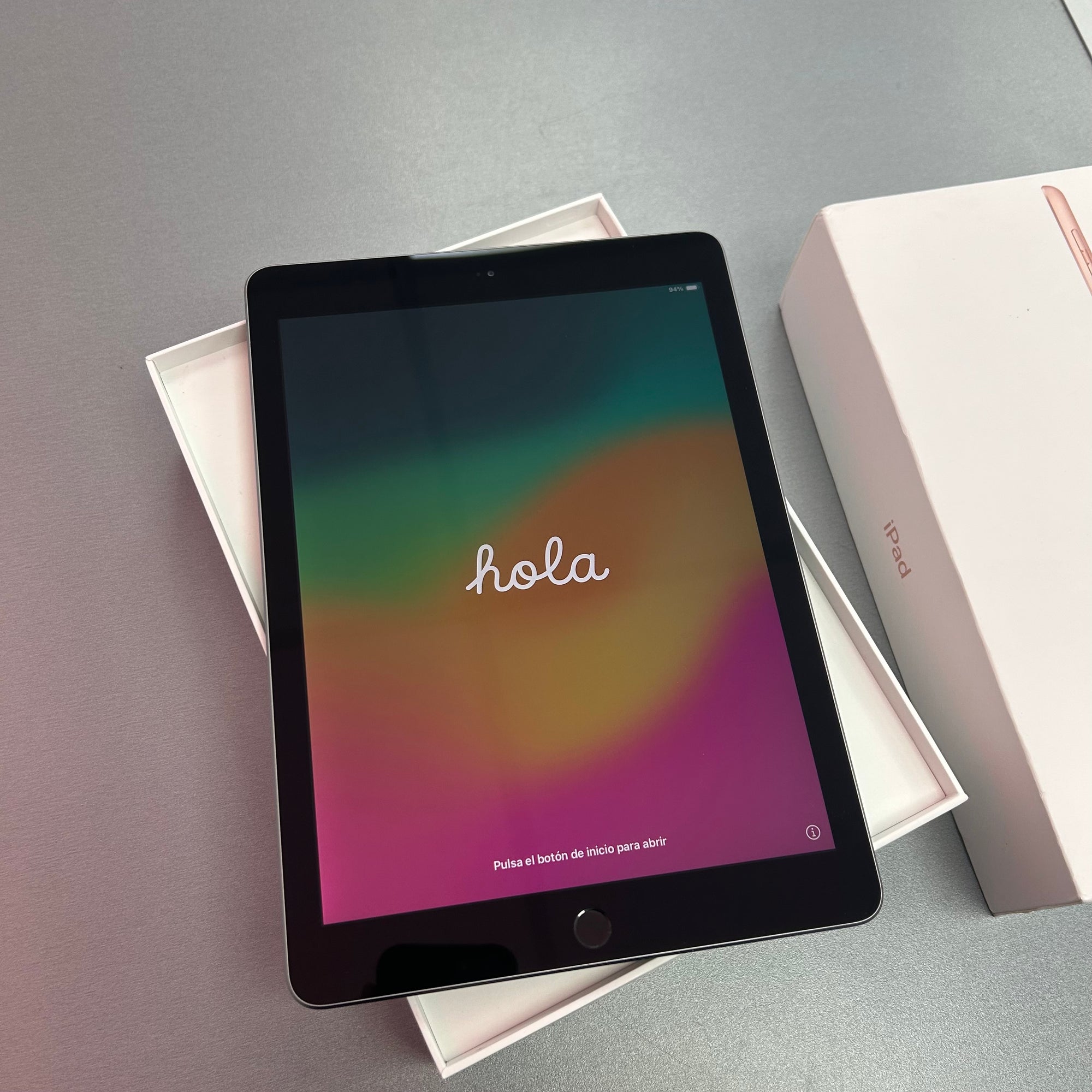 Apple iPad 6th Generation 128GB Wi-Fi