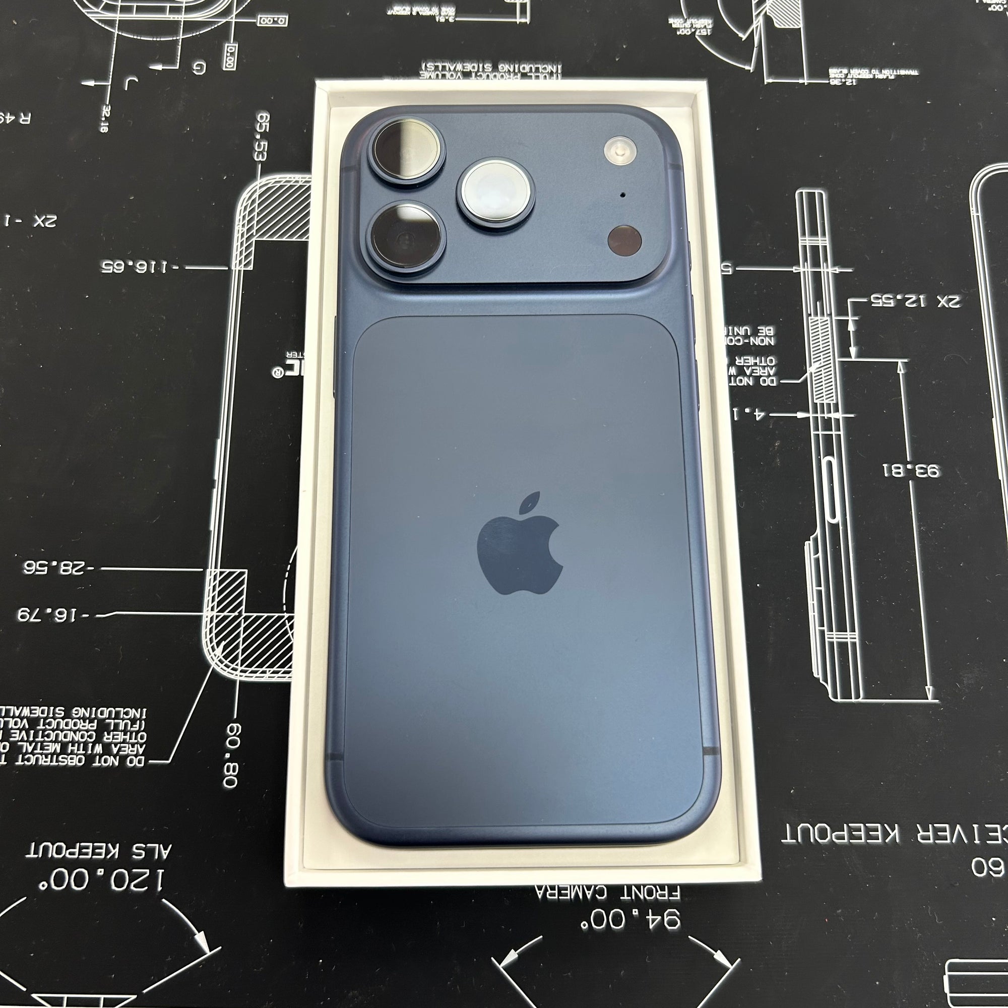 Apple iPhone 17 Pro 256GB Deep Blue 100% Battery Health