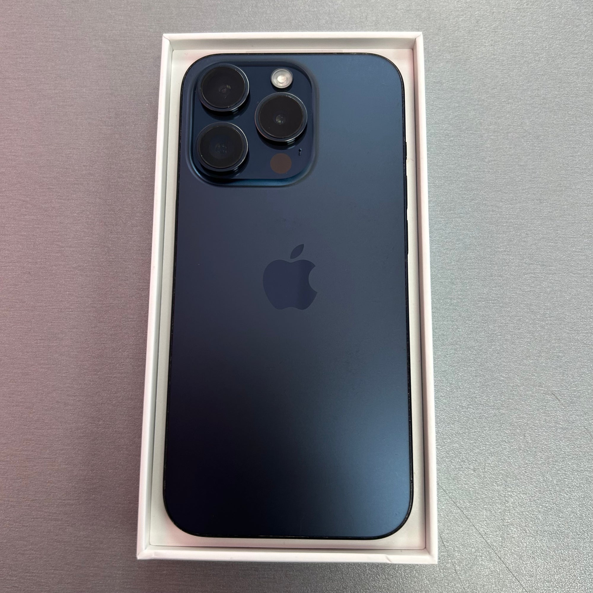 Apple iPhone 15 Pro 128GB - Blue Titanium - 100% Battery Health