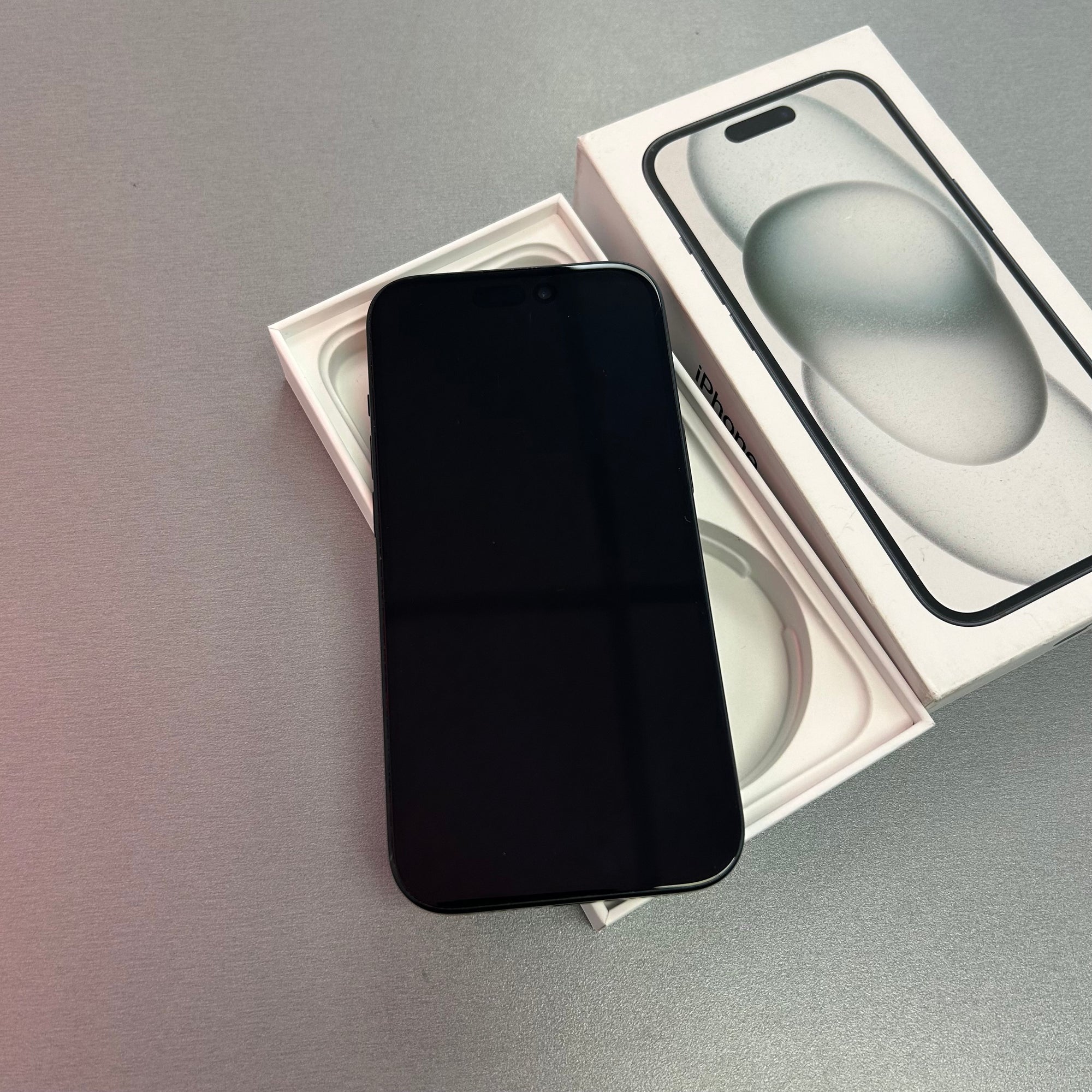 Apple iPhone 15 256GB Black - 94% Battery Health