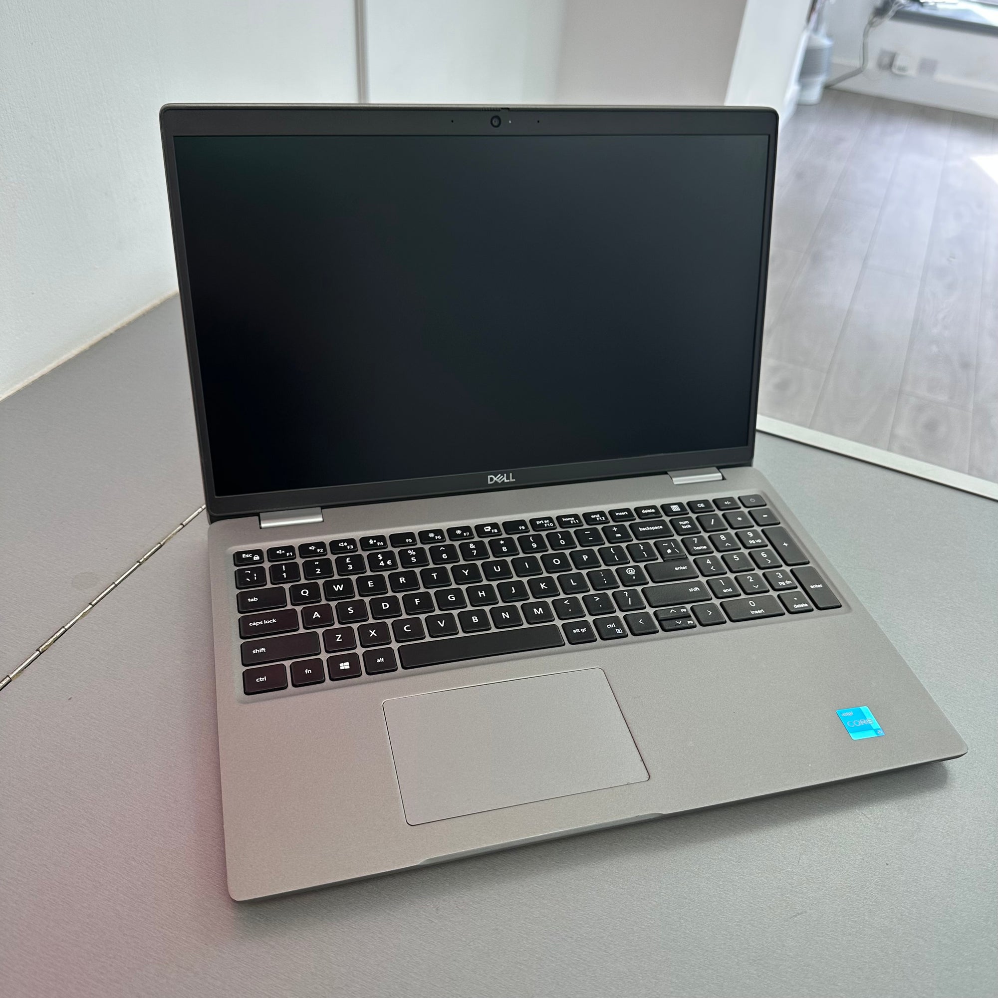Dell Latitude 3520 Laptop - 15.6 inch, 256GB SSD, Intel i5 11th Gen