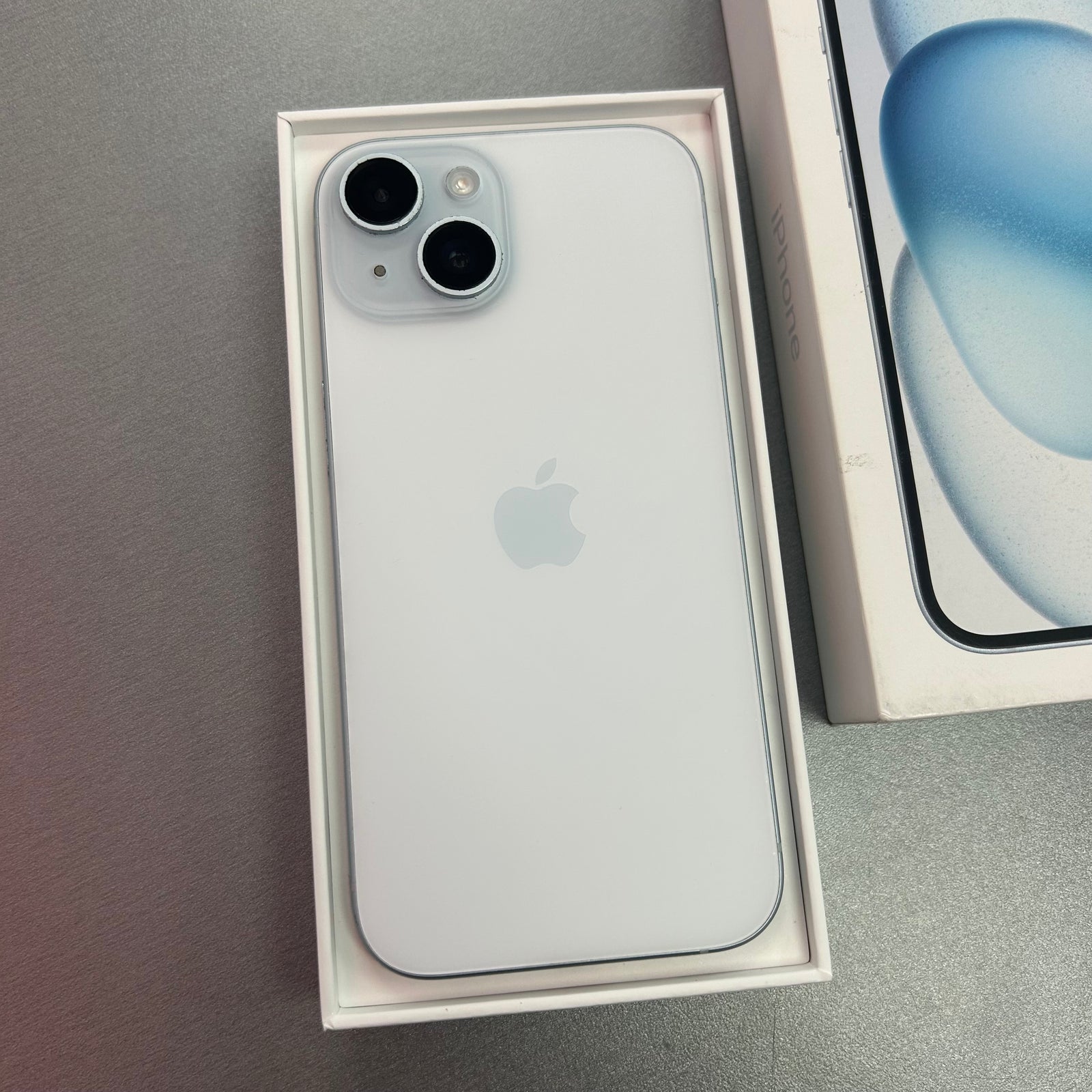 Apple iPhone 15 128GB Blue 95% Battery Health