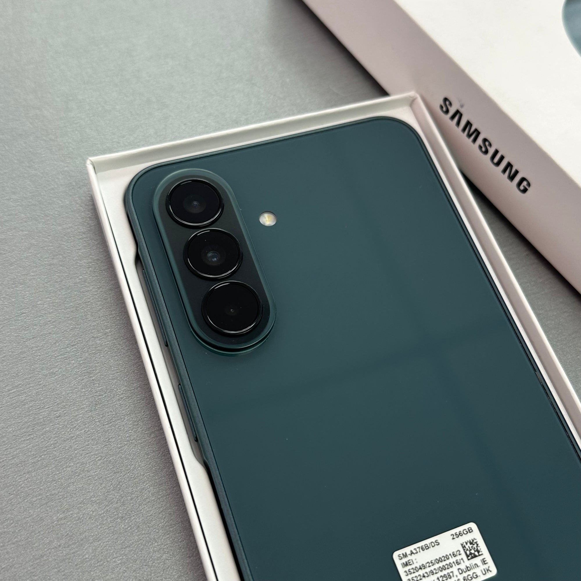 Samsung Galaxy A37 5G Awesome Graygreen 256GB