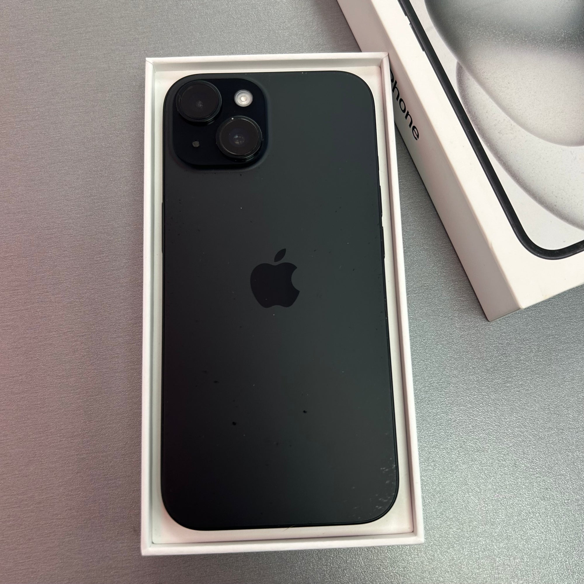 Apple iPhone 15 128GB Space Black - 90% Battery Health