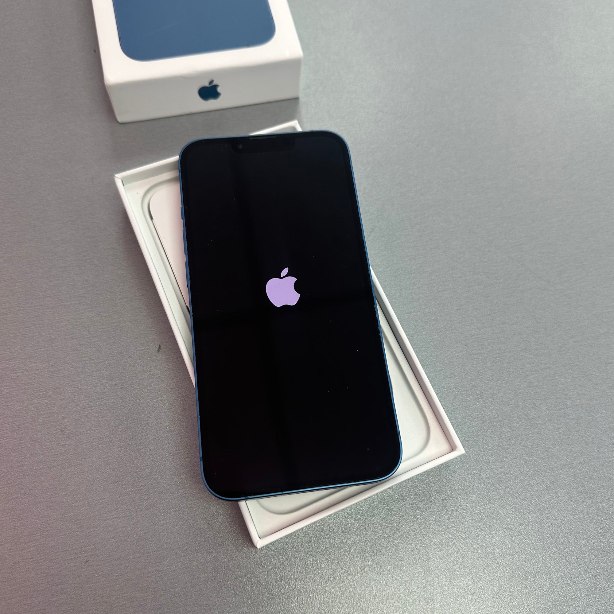 Apple iPhone 13 128GB Blue - 90% Battery Health