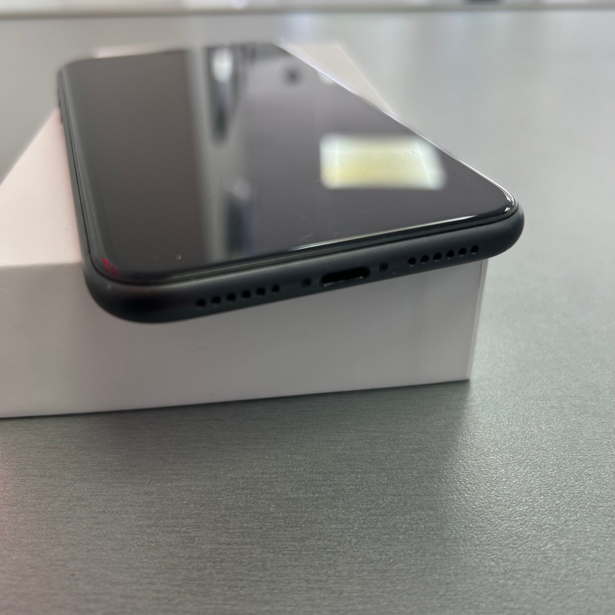 Apple iPhone 11 Black 128GB -  100% Battery Health