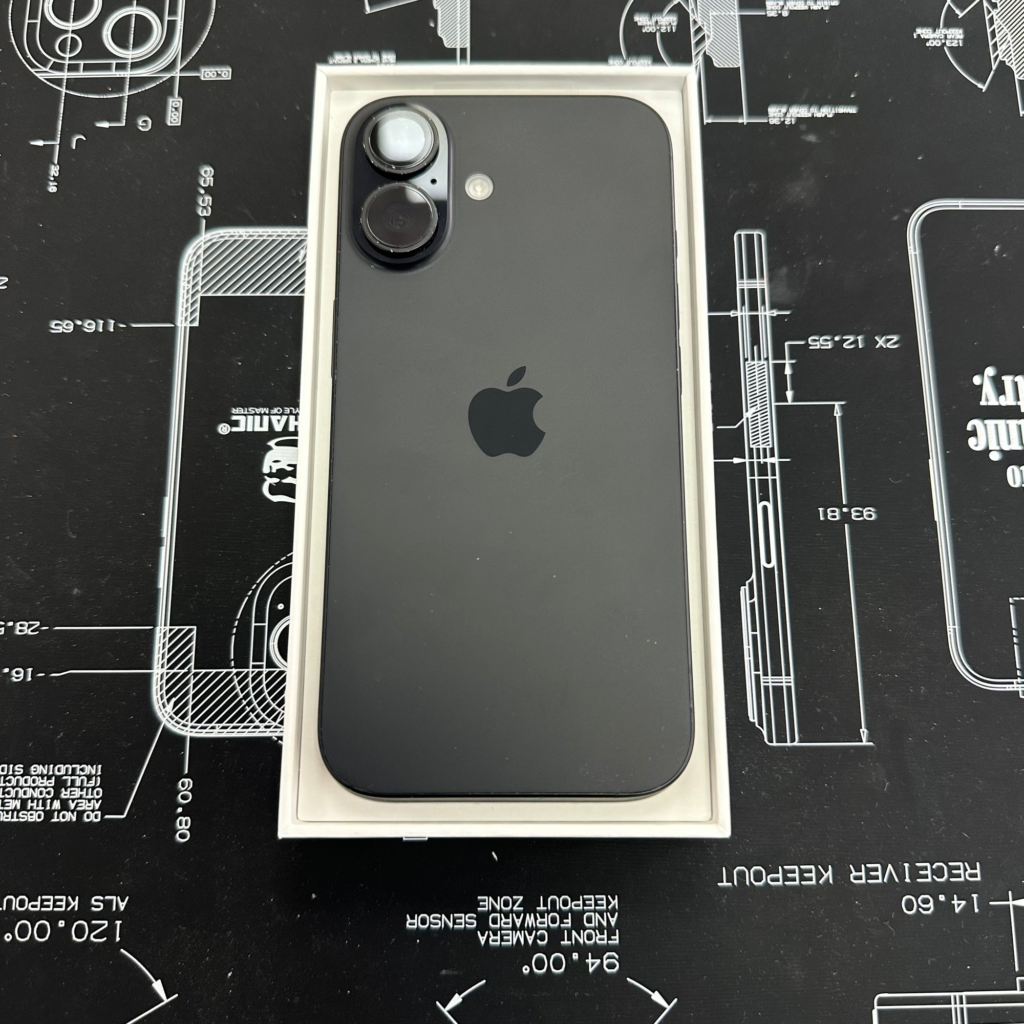 Apple iPhone 16 128GB Black 90% Battery Health