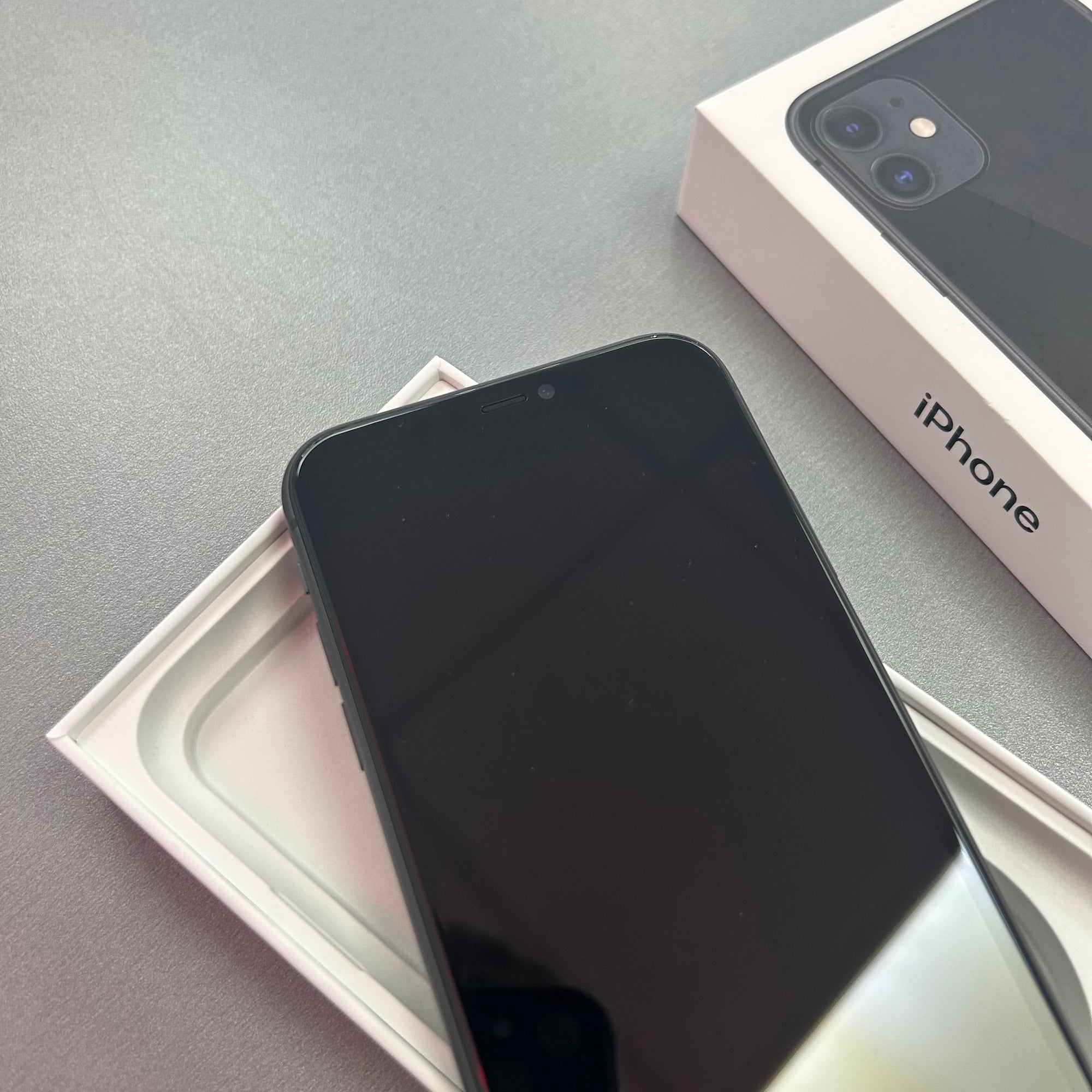 Apple iPhone 11 Black 128GB -  100% Battery Health