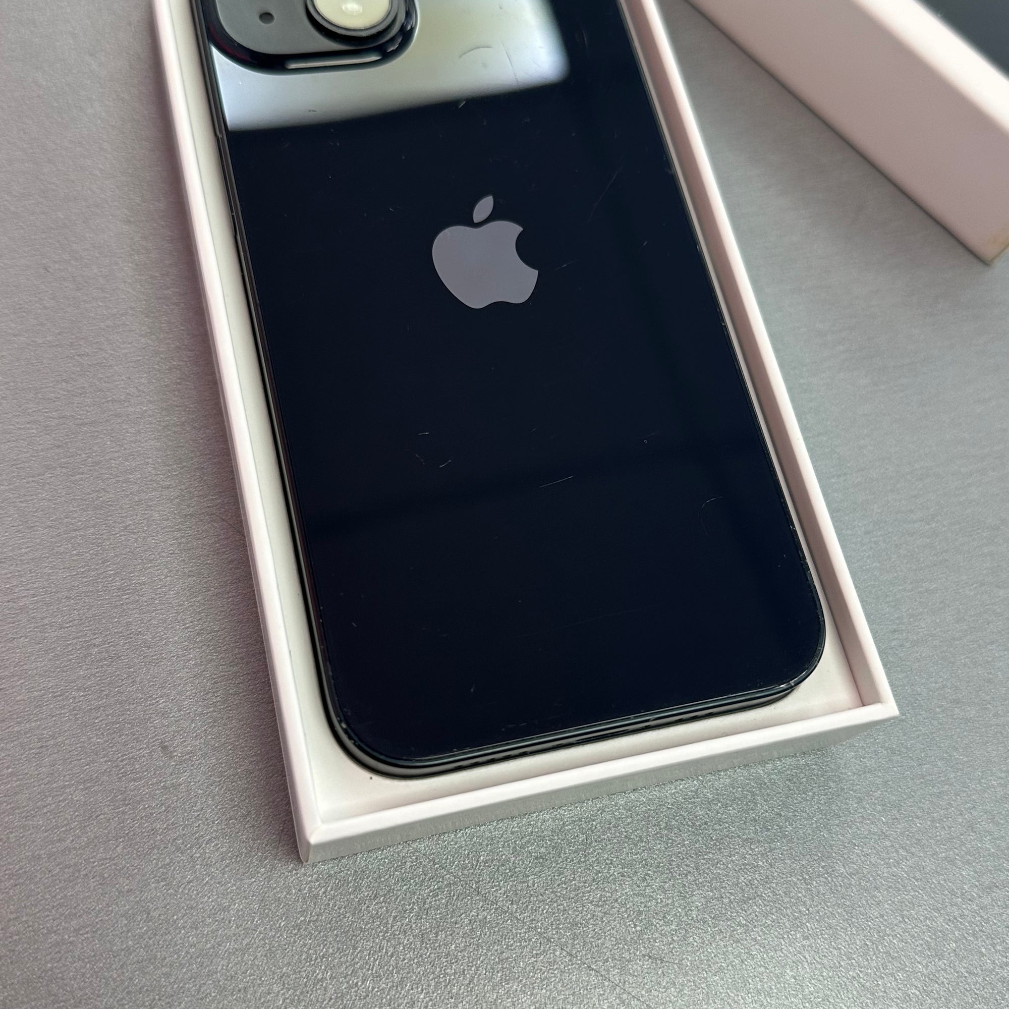 Apple iPhone 14 128GB Midnight - 100% Battery Health Grade C