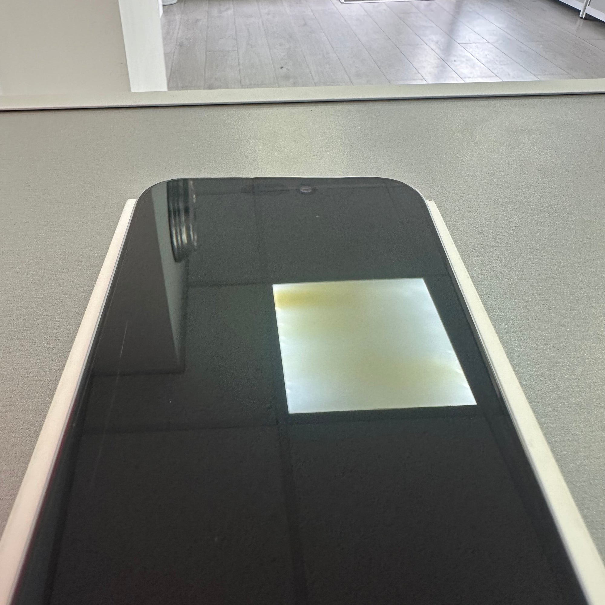 Apple iPhone 16 Pro Max 256GB White Titanium - 91% Battery Health