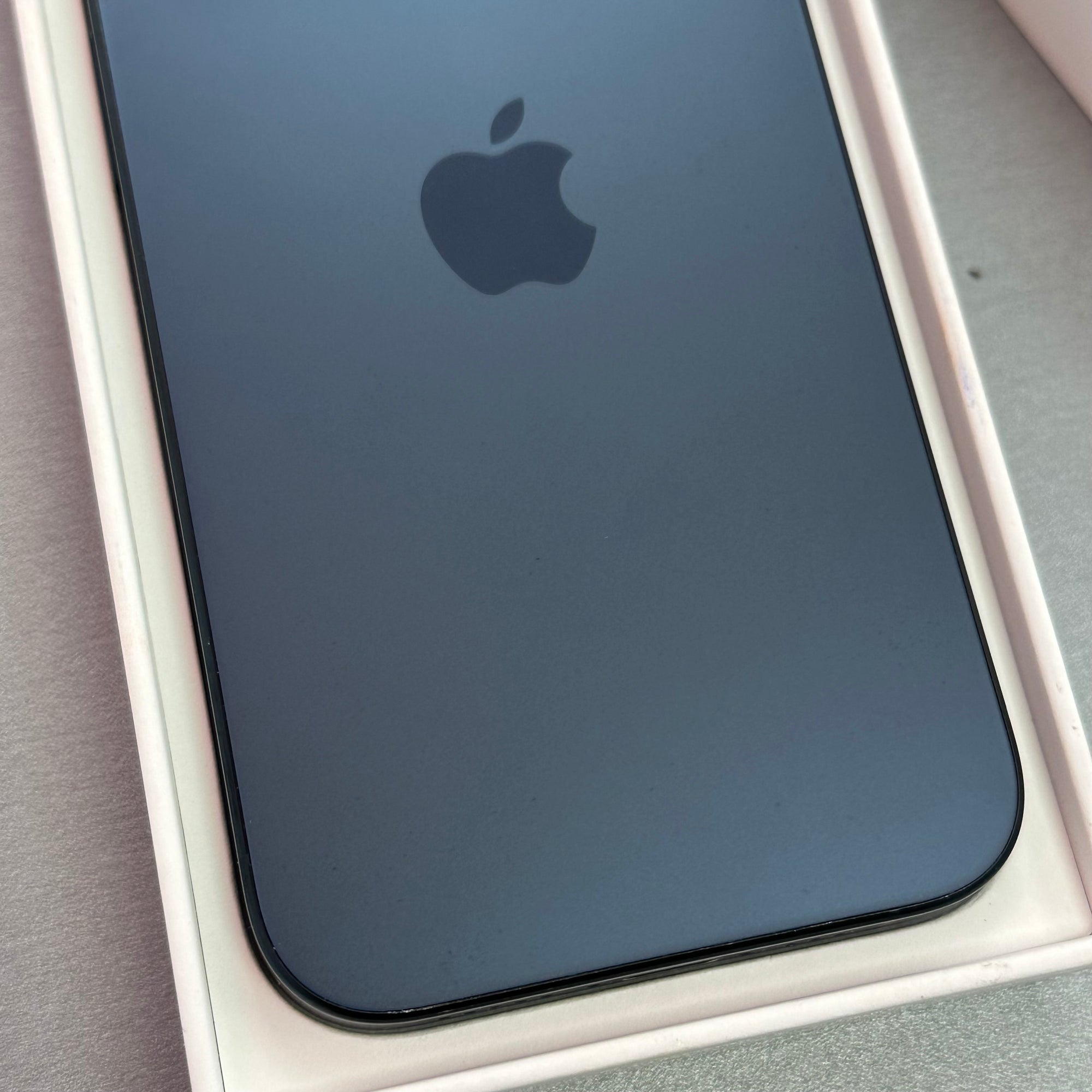 Apple iPhone 15 Pro 256GB - Blue Titanium - 100% Battery Health