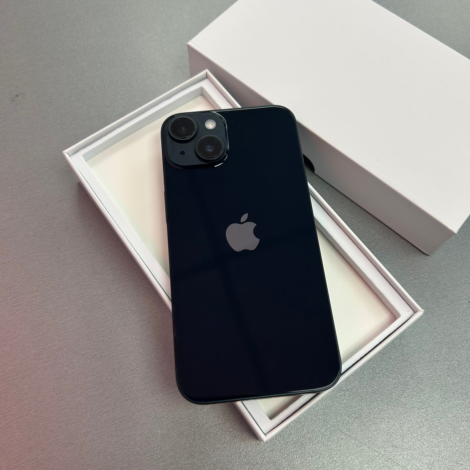 Apple iPhone 14 128GB - Midnight & 100% Battery Health