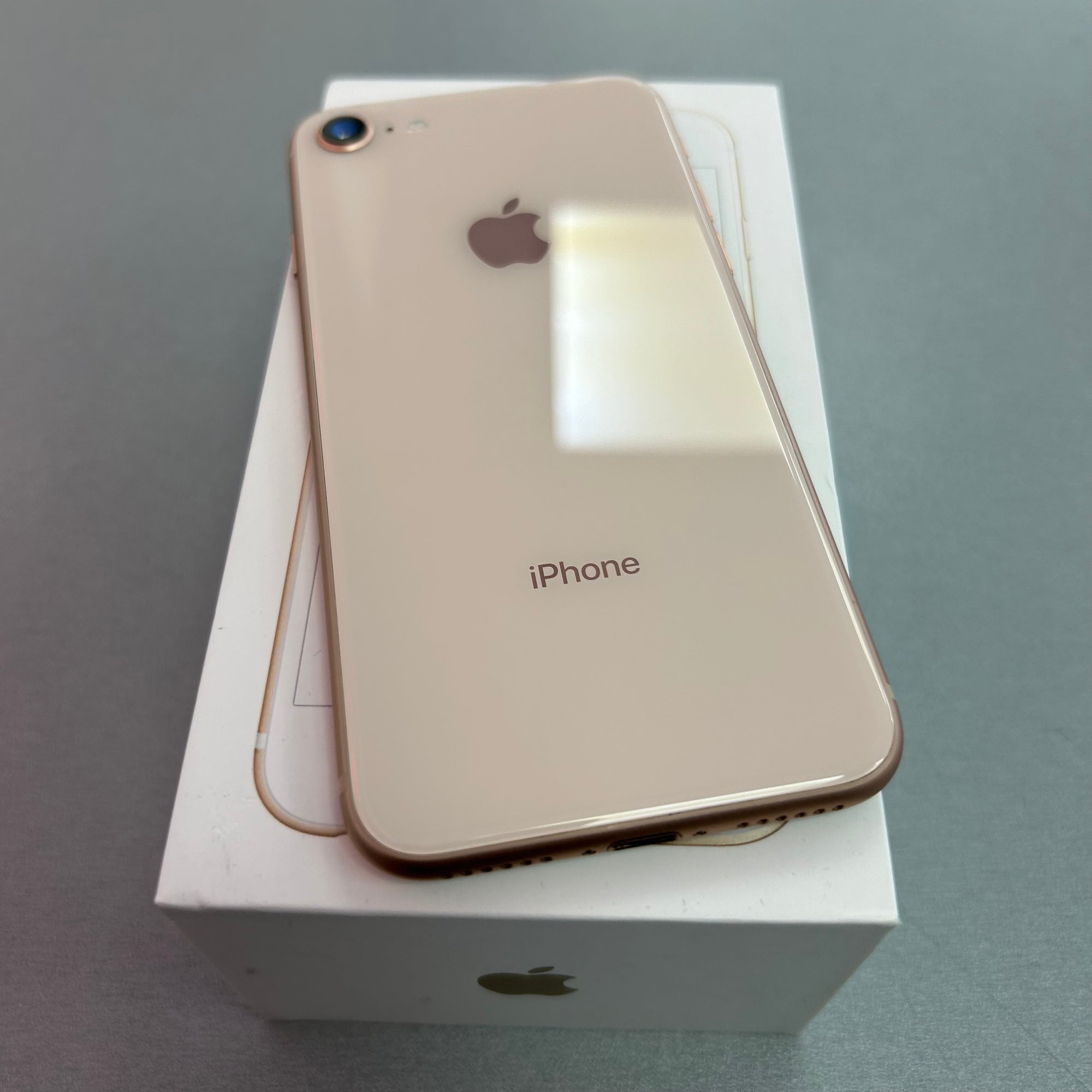 Apple iPhone 8 Rose Gold 64GB - 94% Battery Health