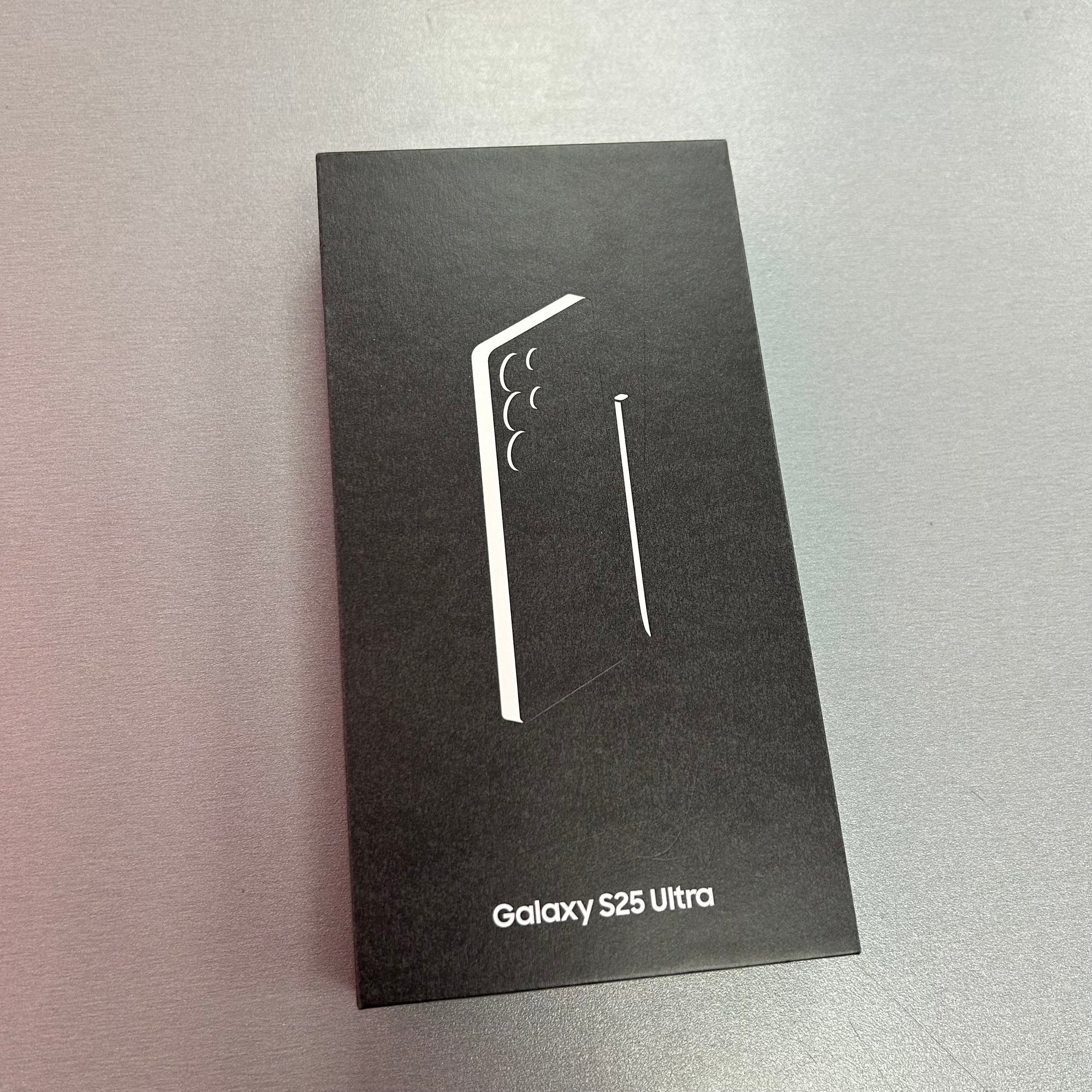 Samsung Galaxy S25 Ultra 256GB Titanium White Silver - Like New shop display