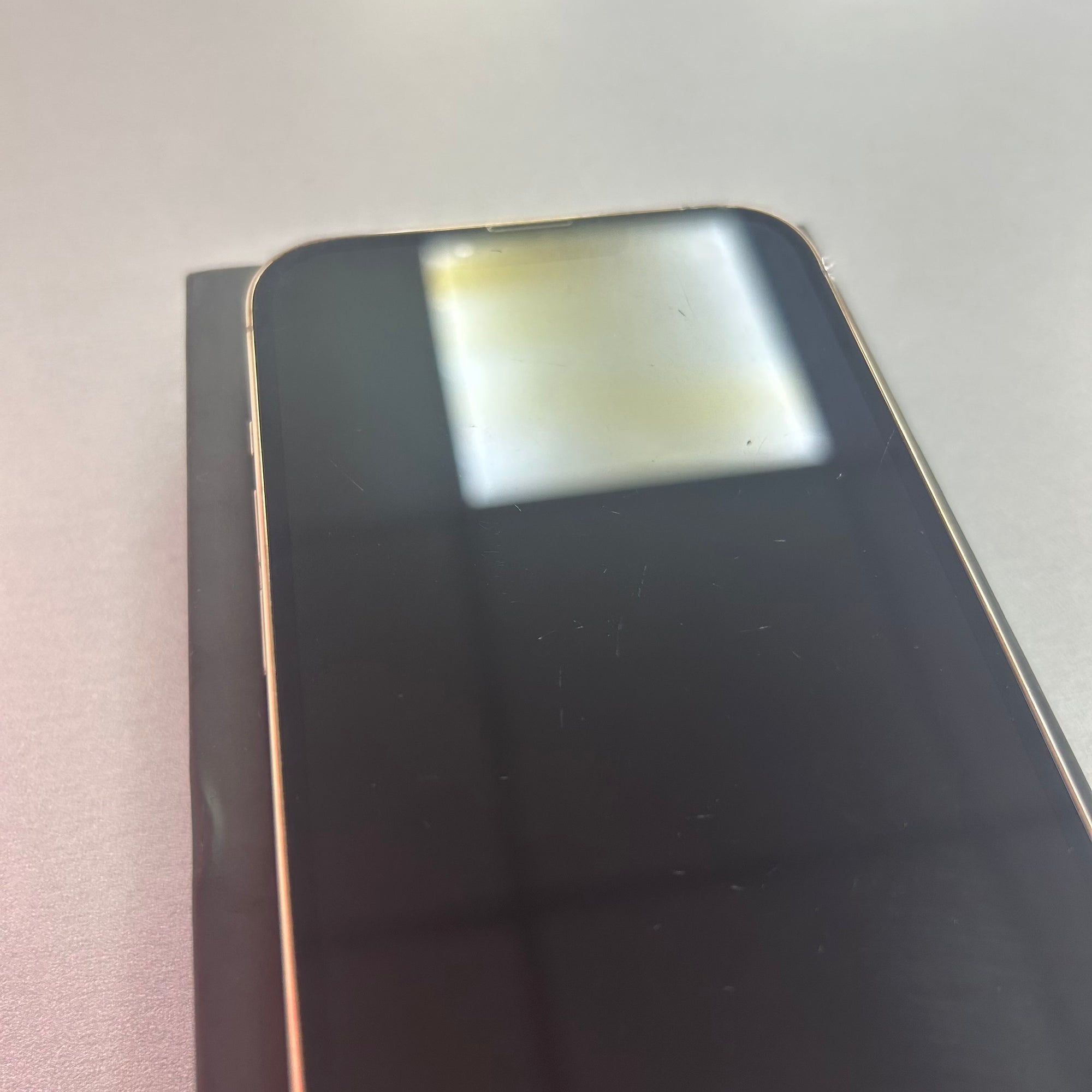 Apple iPhone 13 Pro Max 128GB Gold - 100% Battery Health
