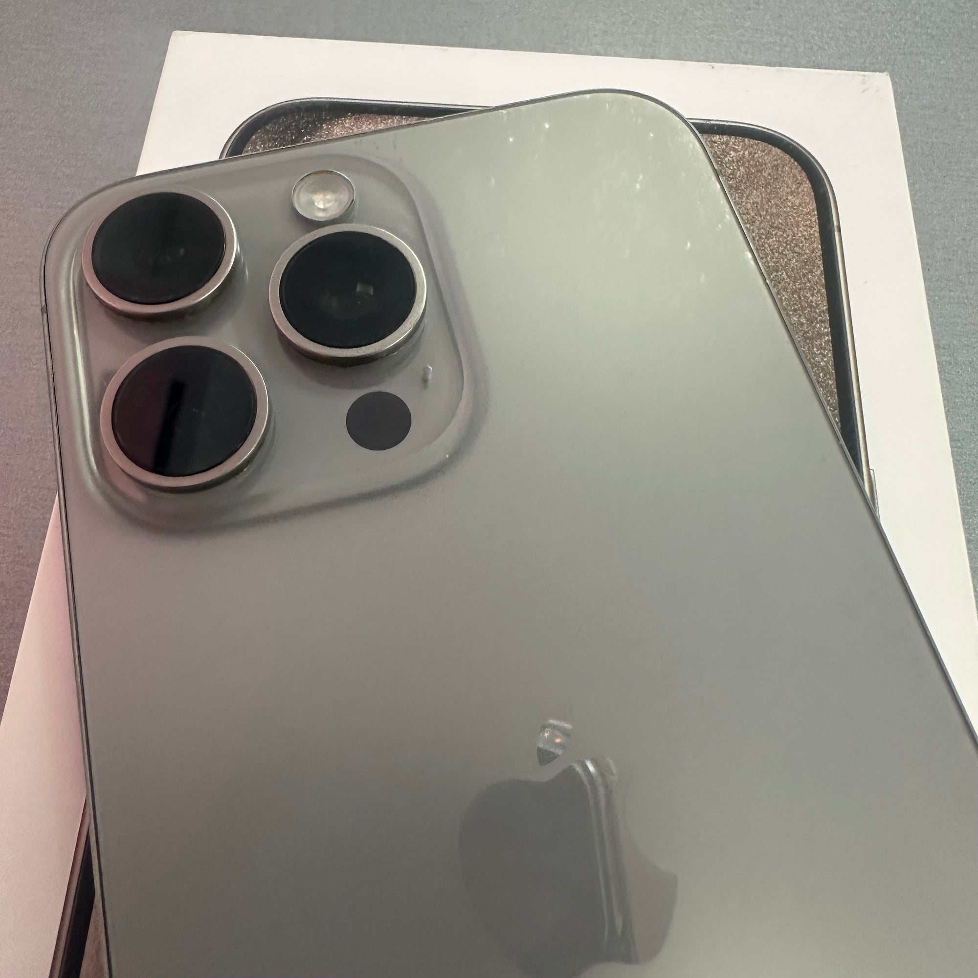 Apple iPhone 15 Pro Max 256GB Natural Titanium